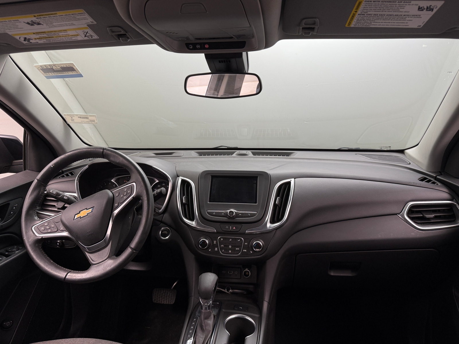 Thumbnail: 2022 Chevrolet Equinox - 3