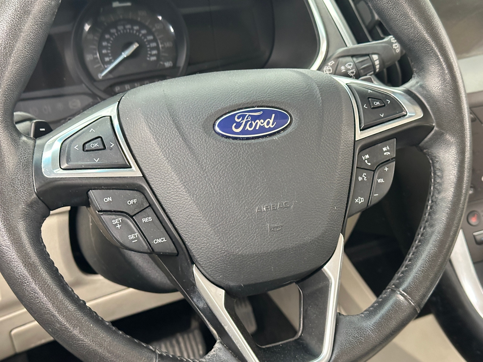 Thumbnail: 2015 Ford Edge - 4