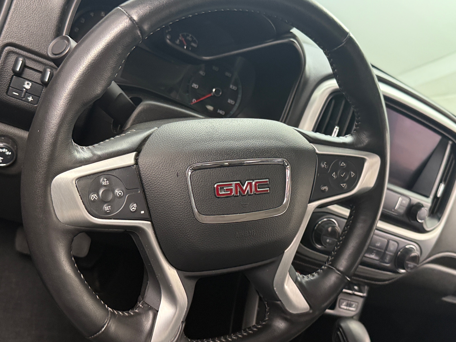 Thumbnail: 2022 GMC Canyon - 4
