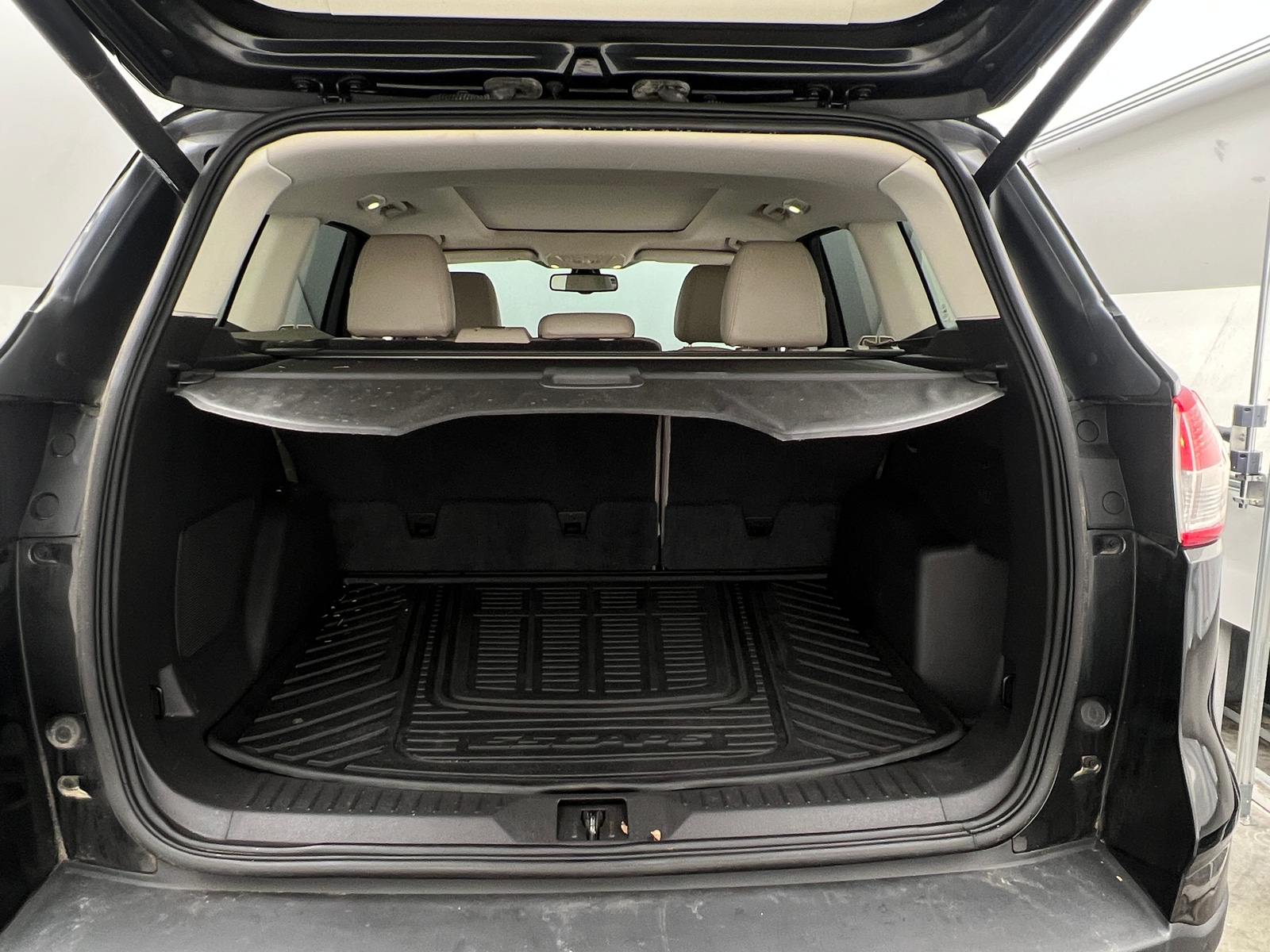 Thumbnail: 2015 Ford Escape - 6