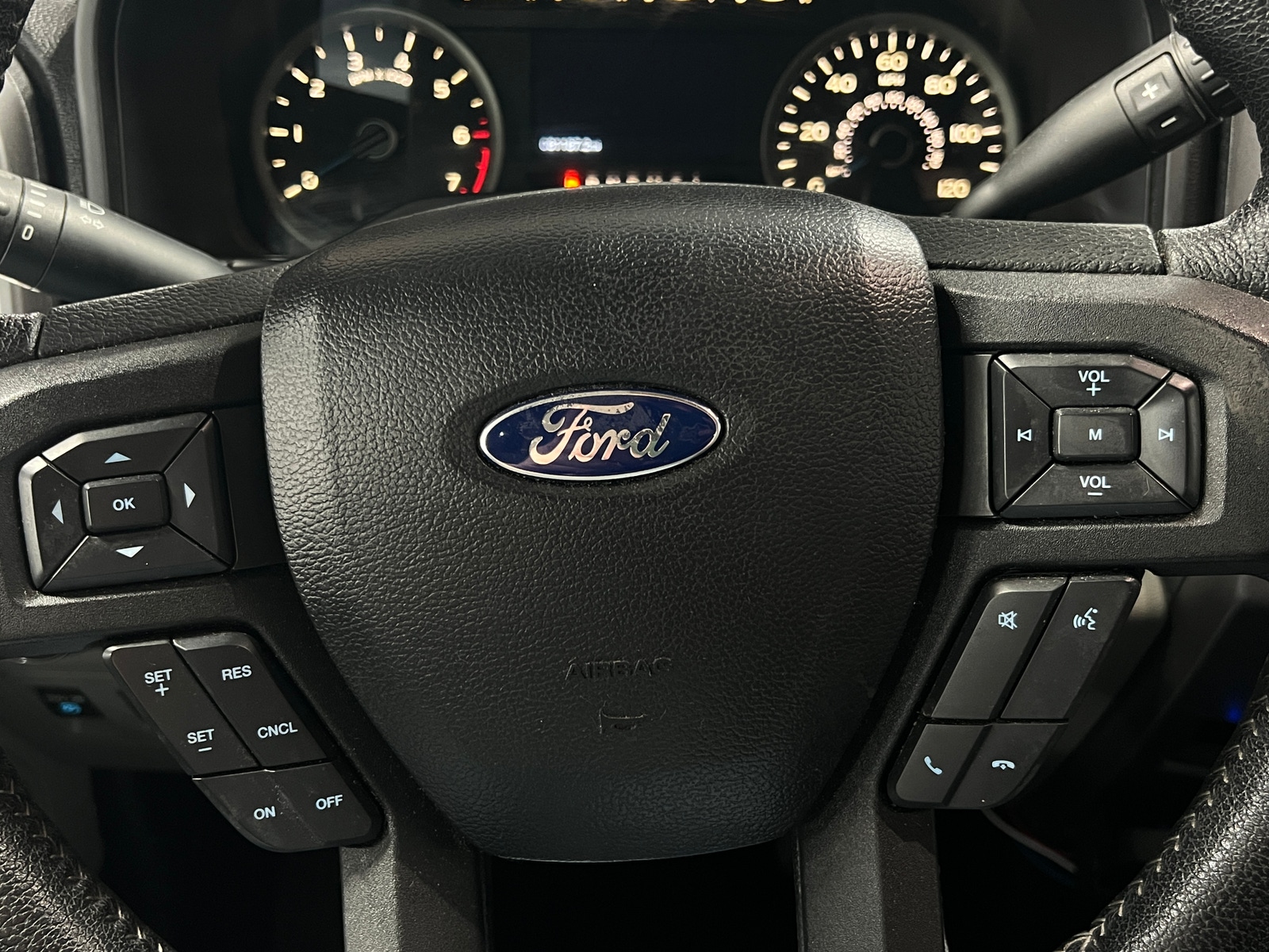 Thumbnail: 2016 Ford Econoline - 5