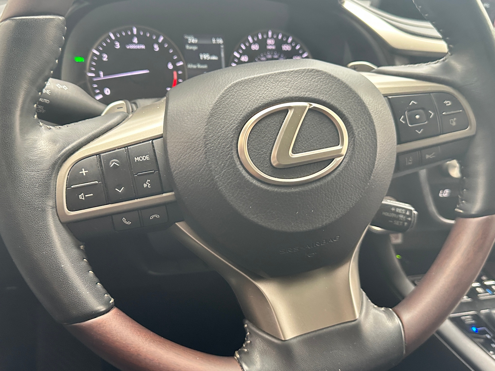Thumbnail: 2021 Lexus RX - 4