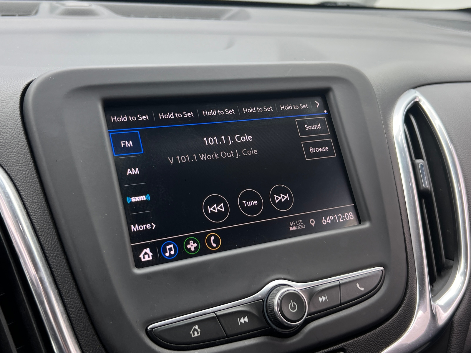 Thumbnail: 2020 Chevrolet Equinox - 4