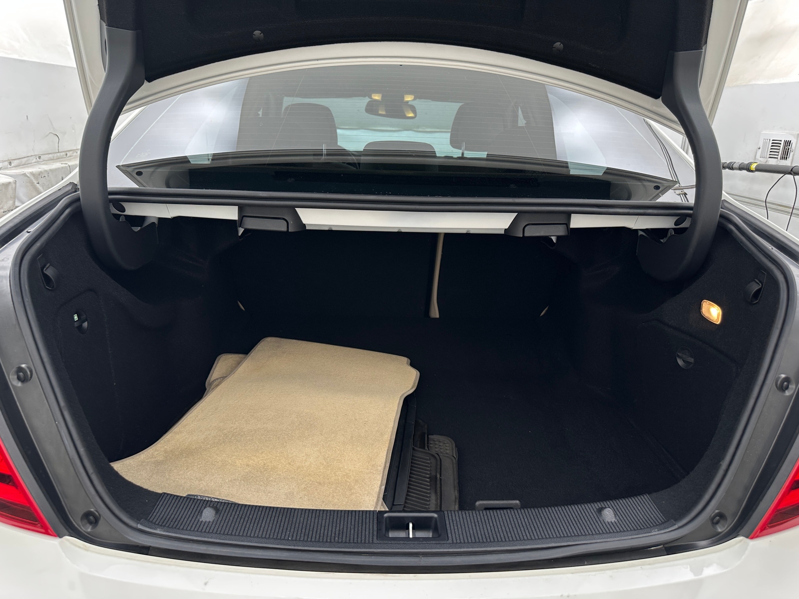 Thumbnail: 2014 Mercedes-Benz C-Class - 7