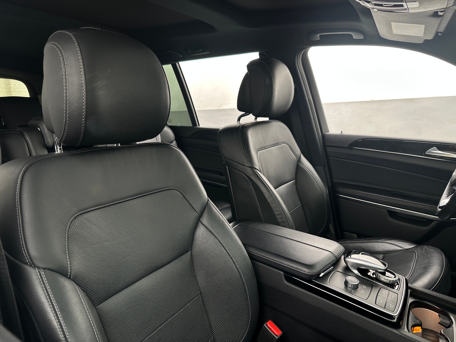 Thumbnail: 2019 Mercedes-Benz GLS - 2