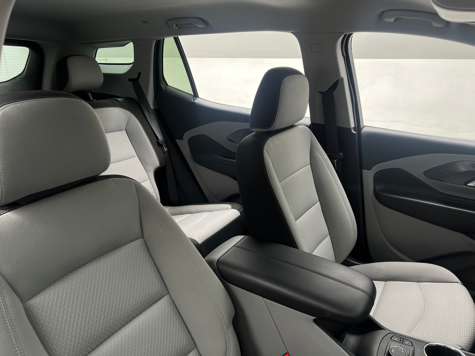 Thumbnail: 2023 GMC Terrain - 2