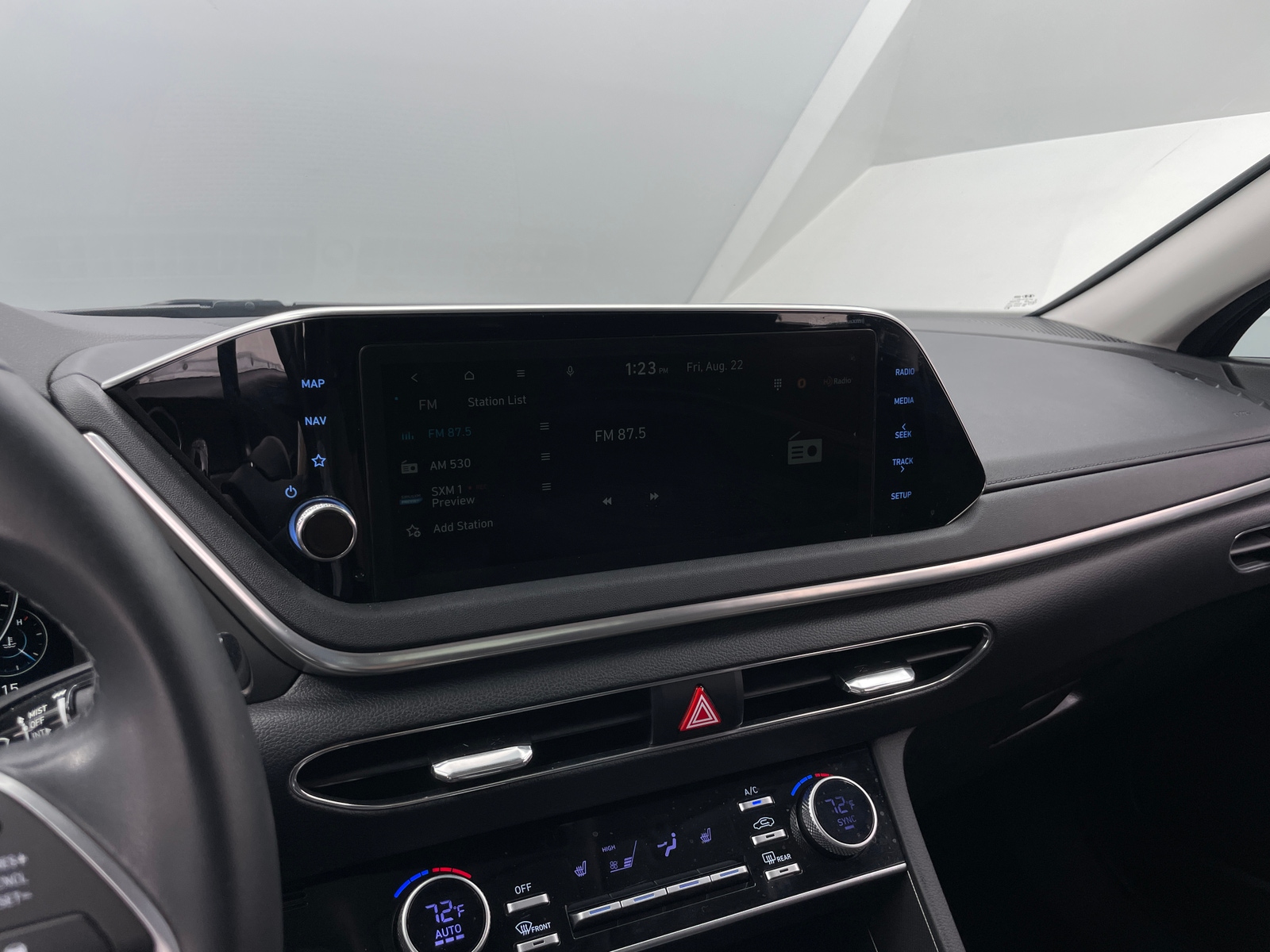 Thumbnail: 2023 Hyundai Sonata - 4