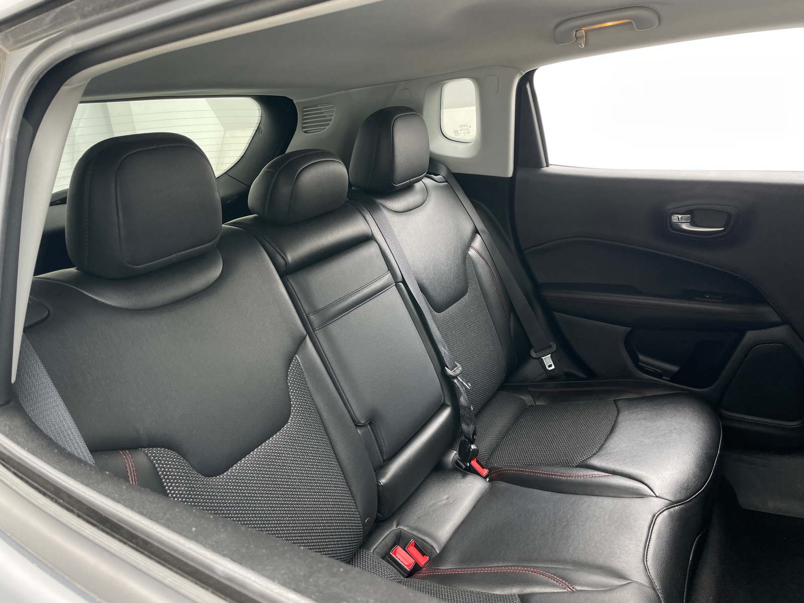 Thumbnail: 2018 Jeep Compass - 6