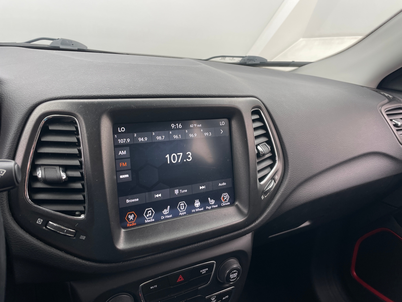 Thumbnail: 2018 Jeep Compass - 4