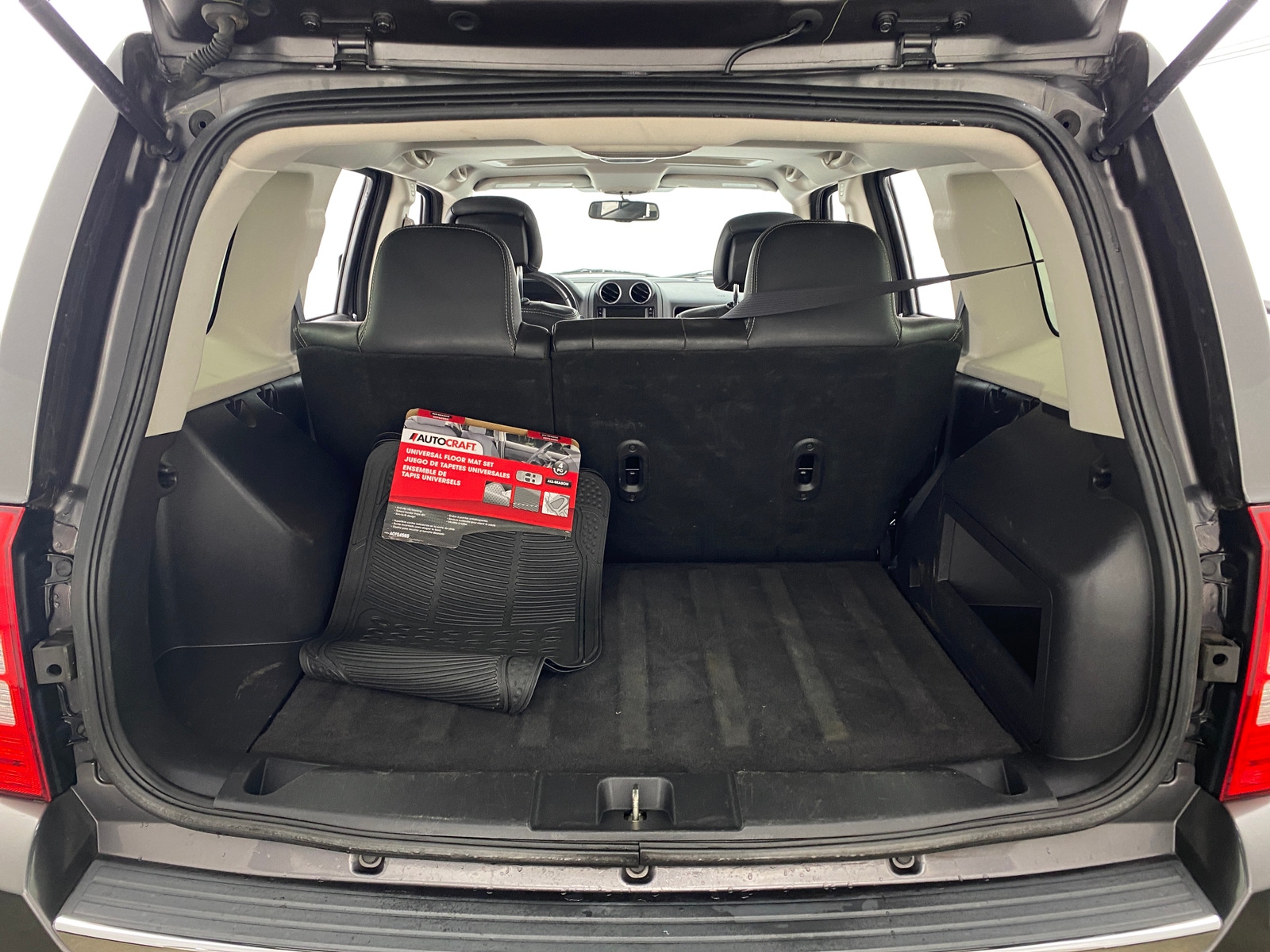 Thumbnail: 2017 Jeep Patriot - 7