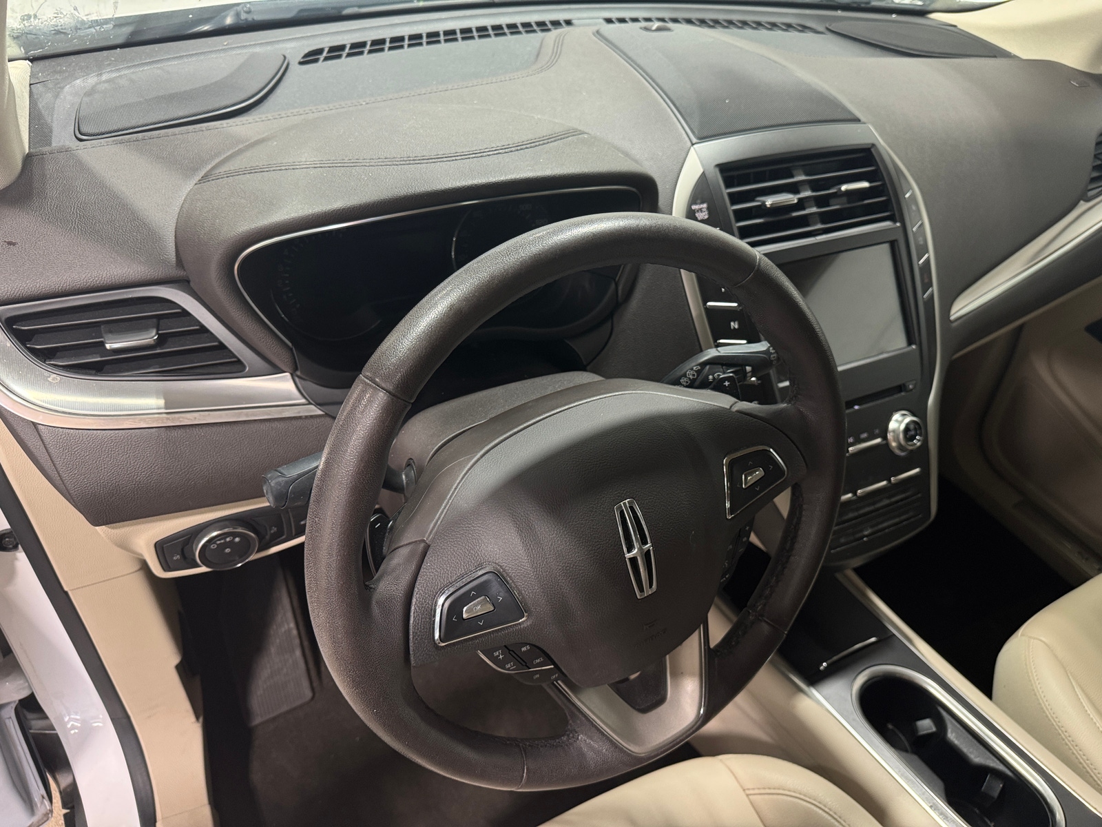 Thumbnail: 2019 Lincoln MKC - 2