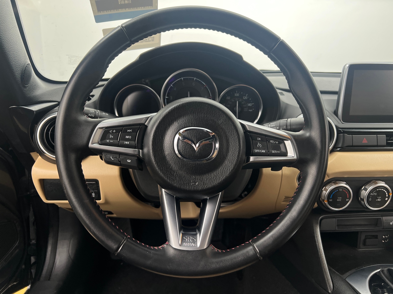 Thumbnail: 2016 Mazda MX-5 Miata - 3
