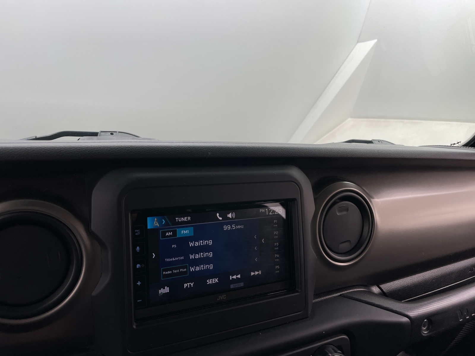 Thumbnail: 2018 Jeep Wrangler - 4
