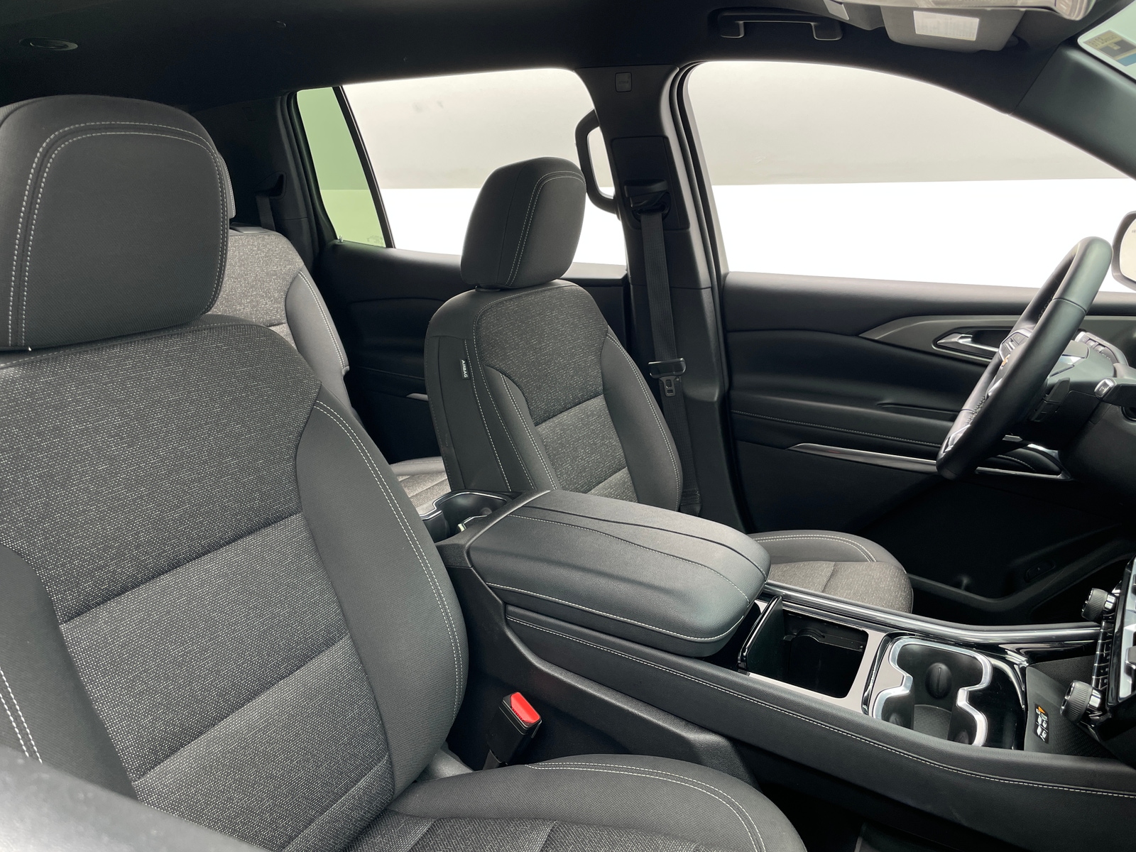 Thumbnail: 2024 Chevrolet Traverse - 2