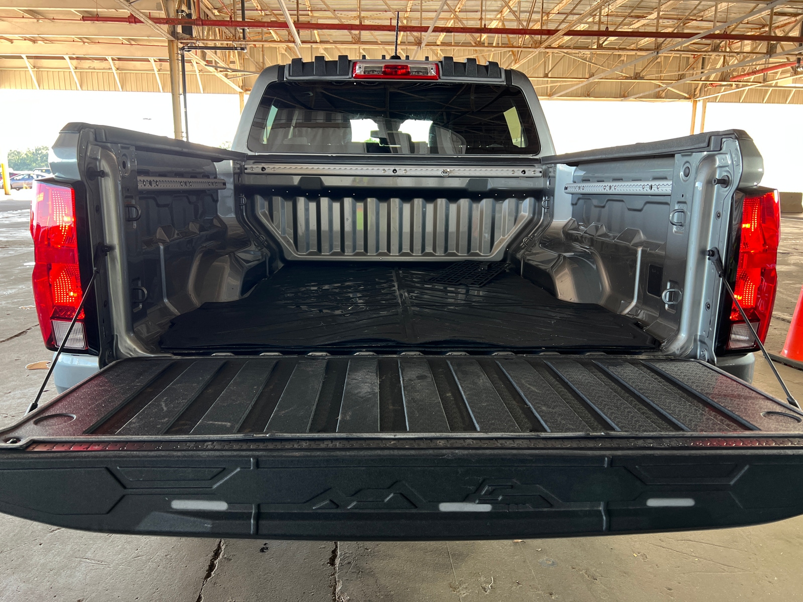 Thumbnail: 2024 Chevrolet Colorado - 7