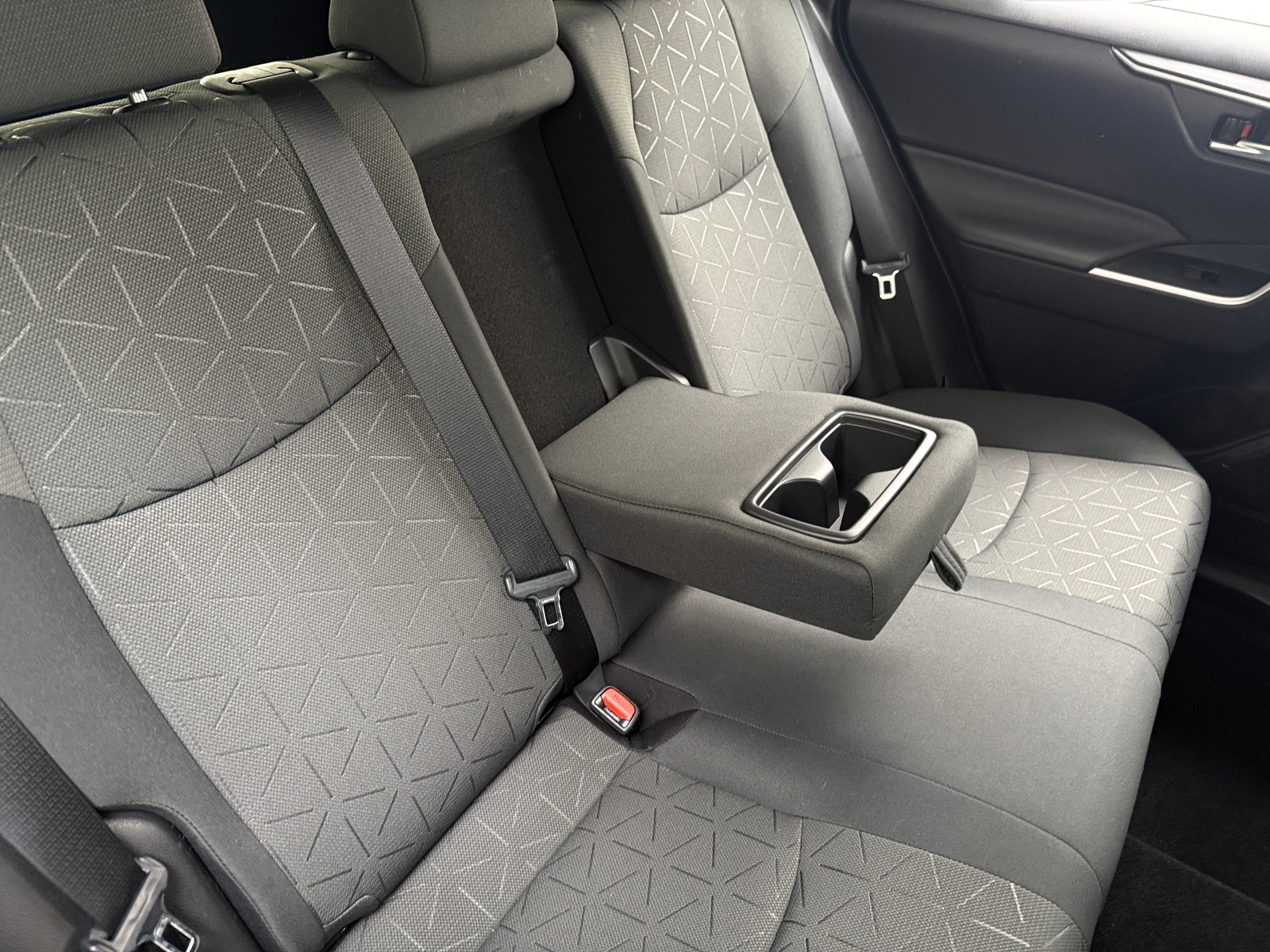Thumbnail: 2021 Toyota RAV4 - 6