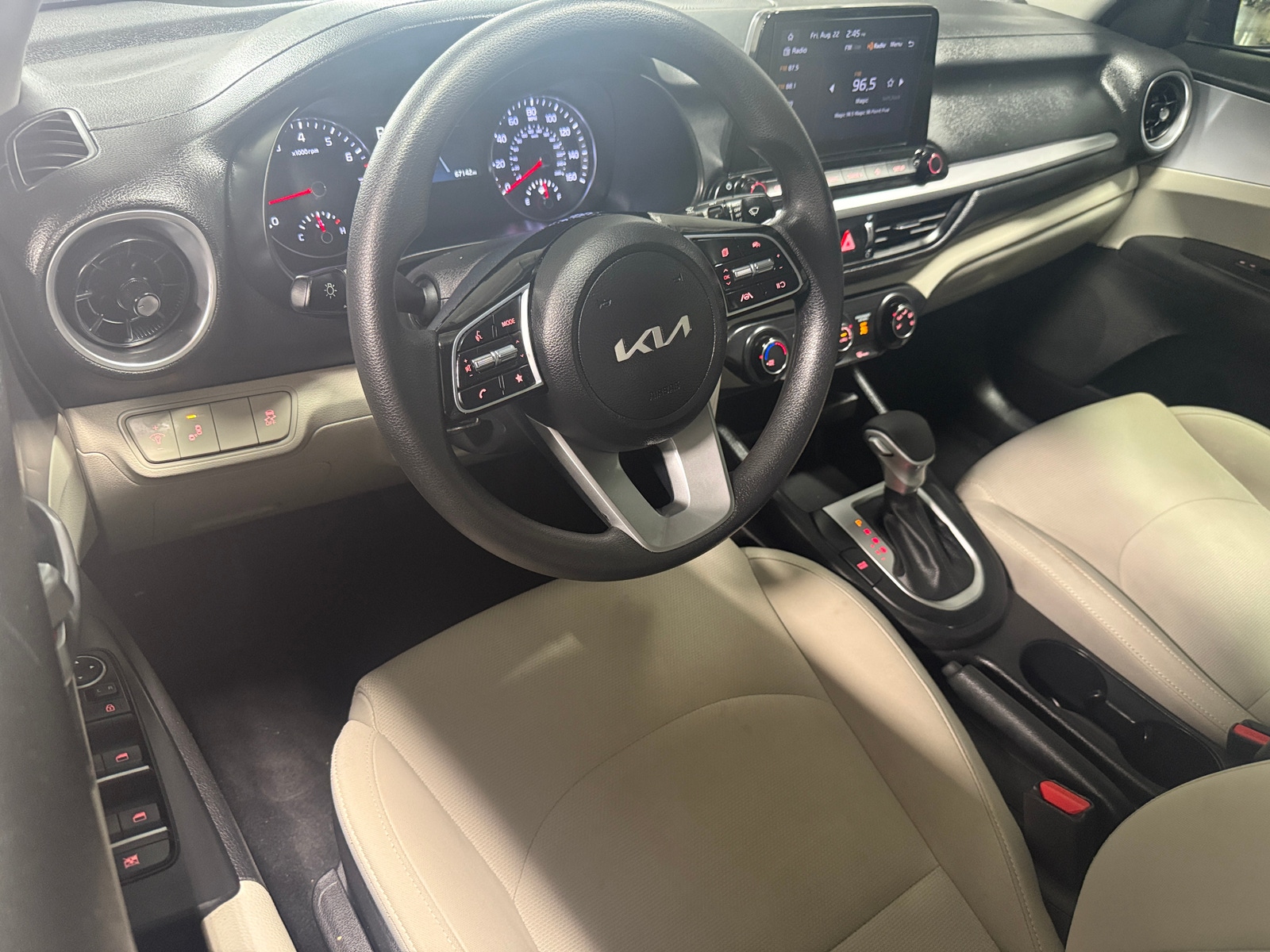 Thumbnail: 2023 Kia Forte - 3