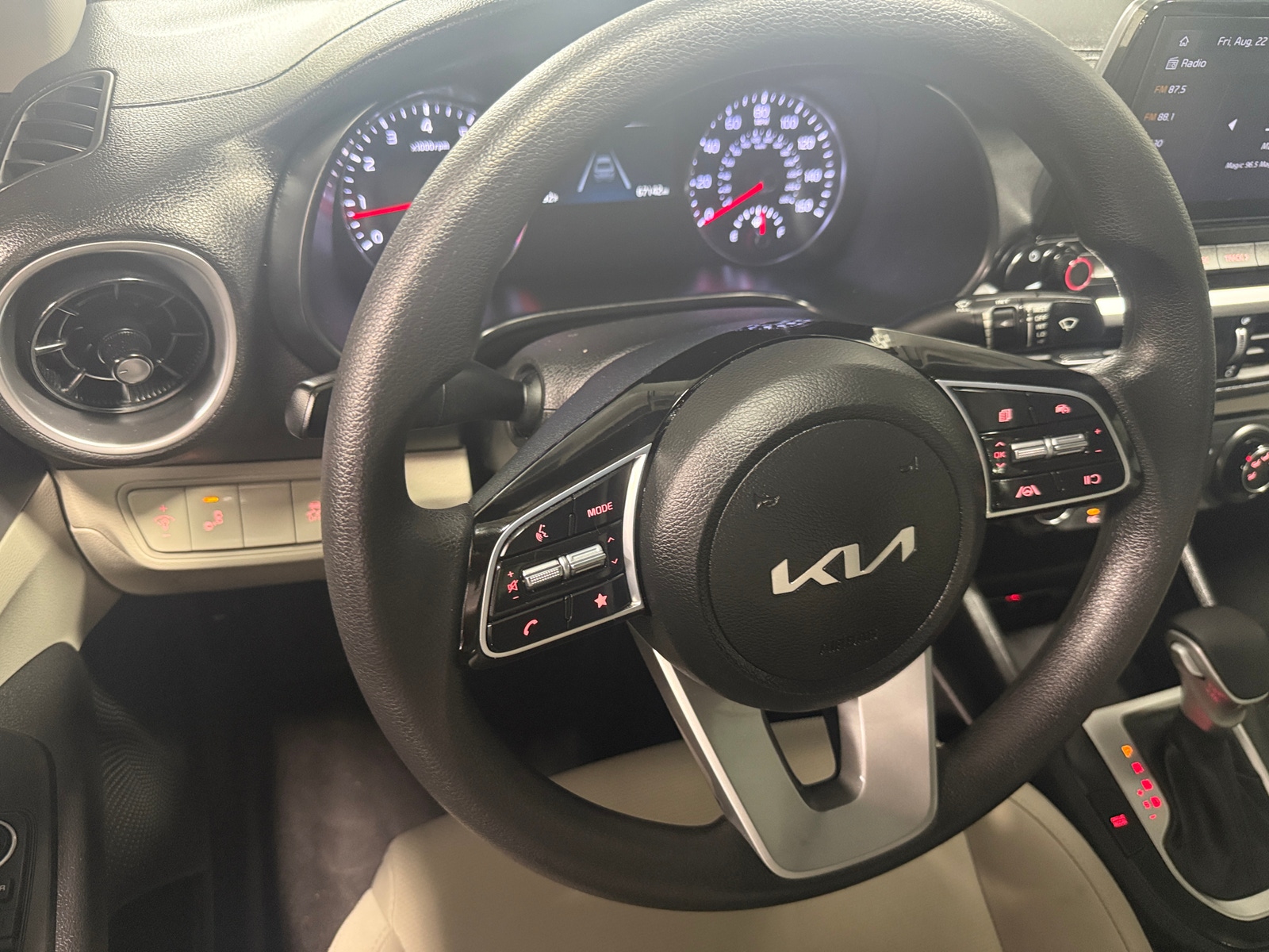 Thumbnail: 2023 Kia Forte - 5