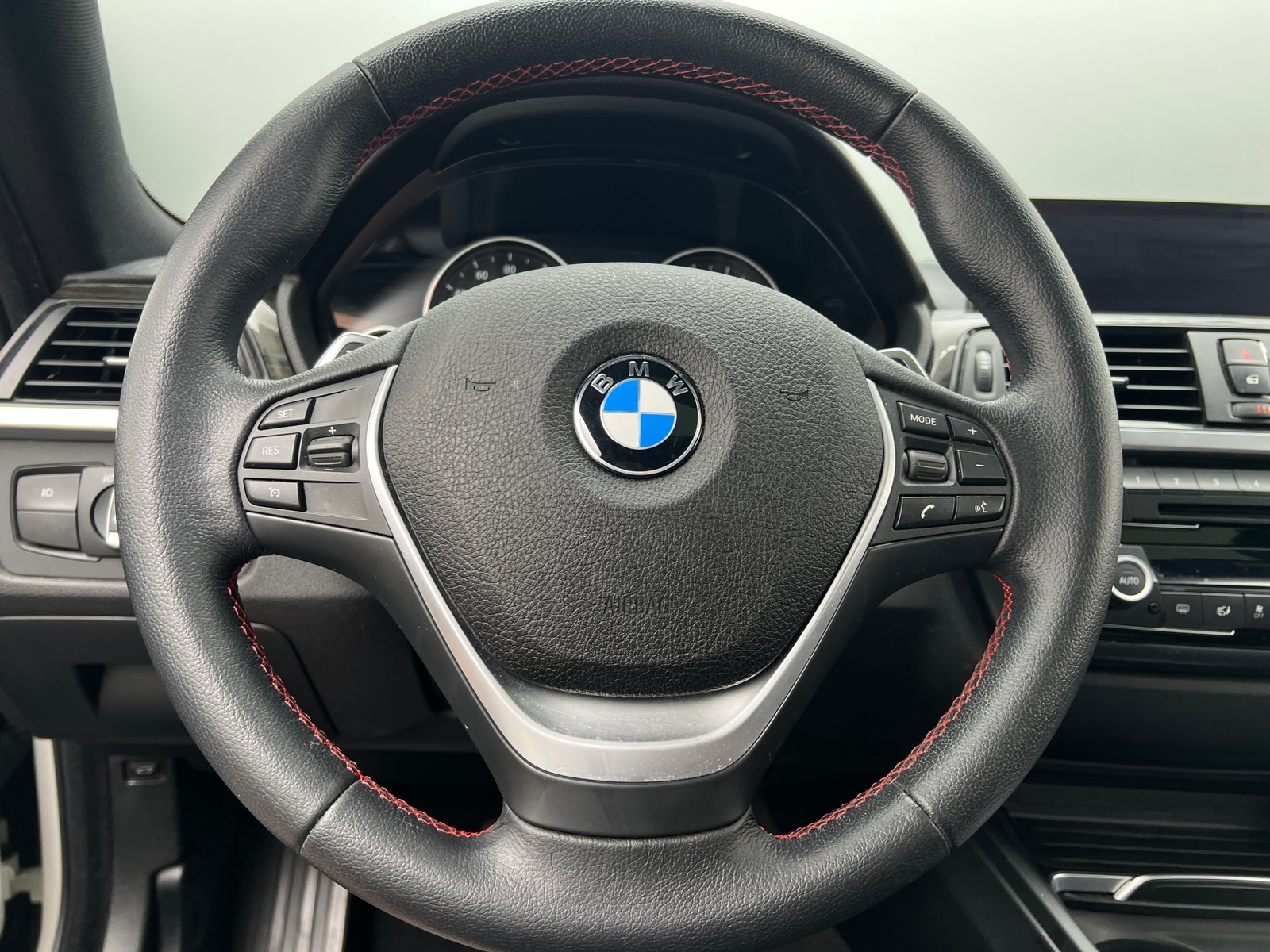 Thumbnail: 2016 BMW 4 Series - 3