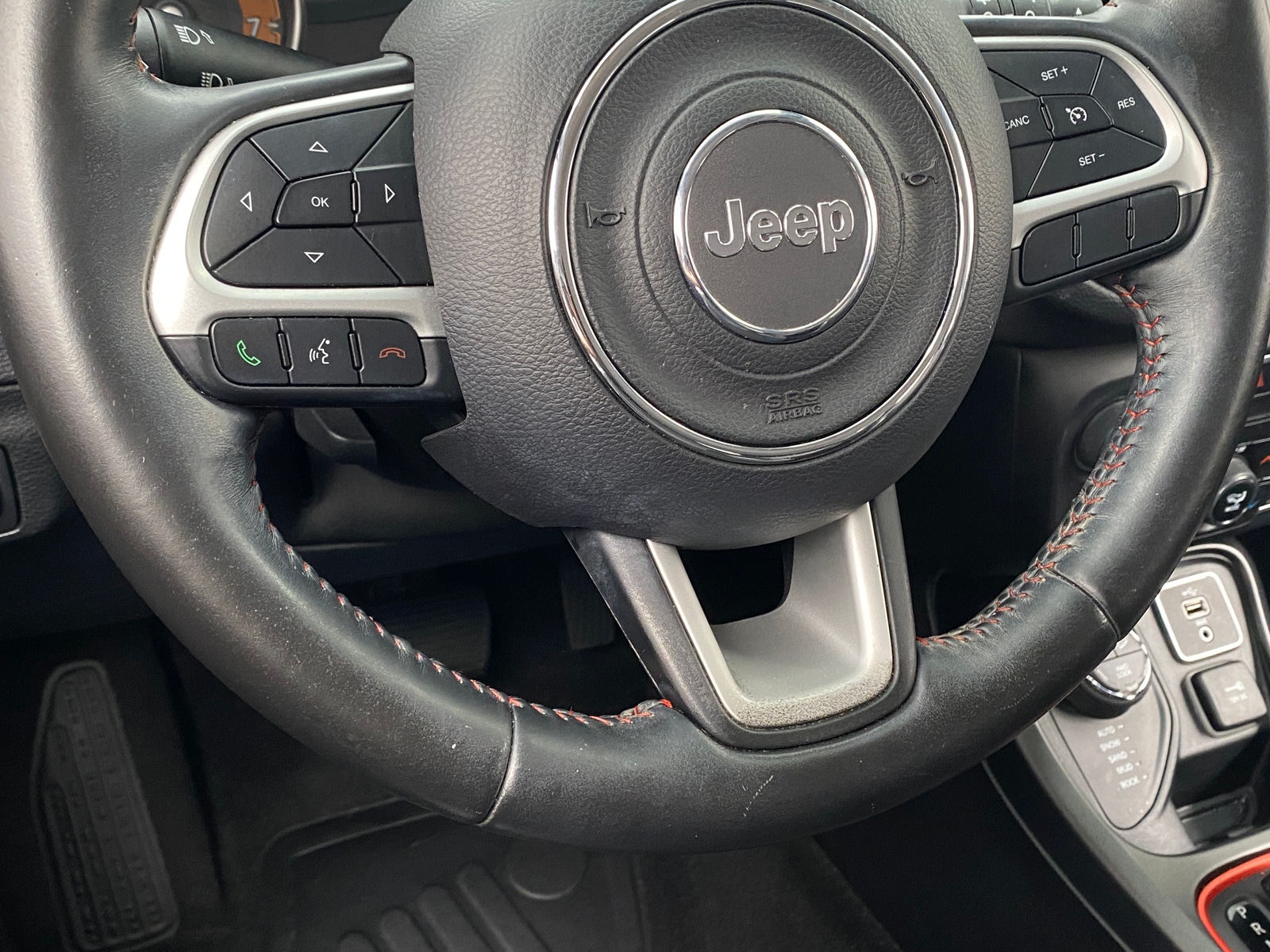 Thumbnail: 2018 Jeep Compass - 4