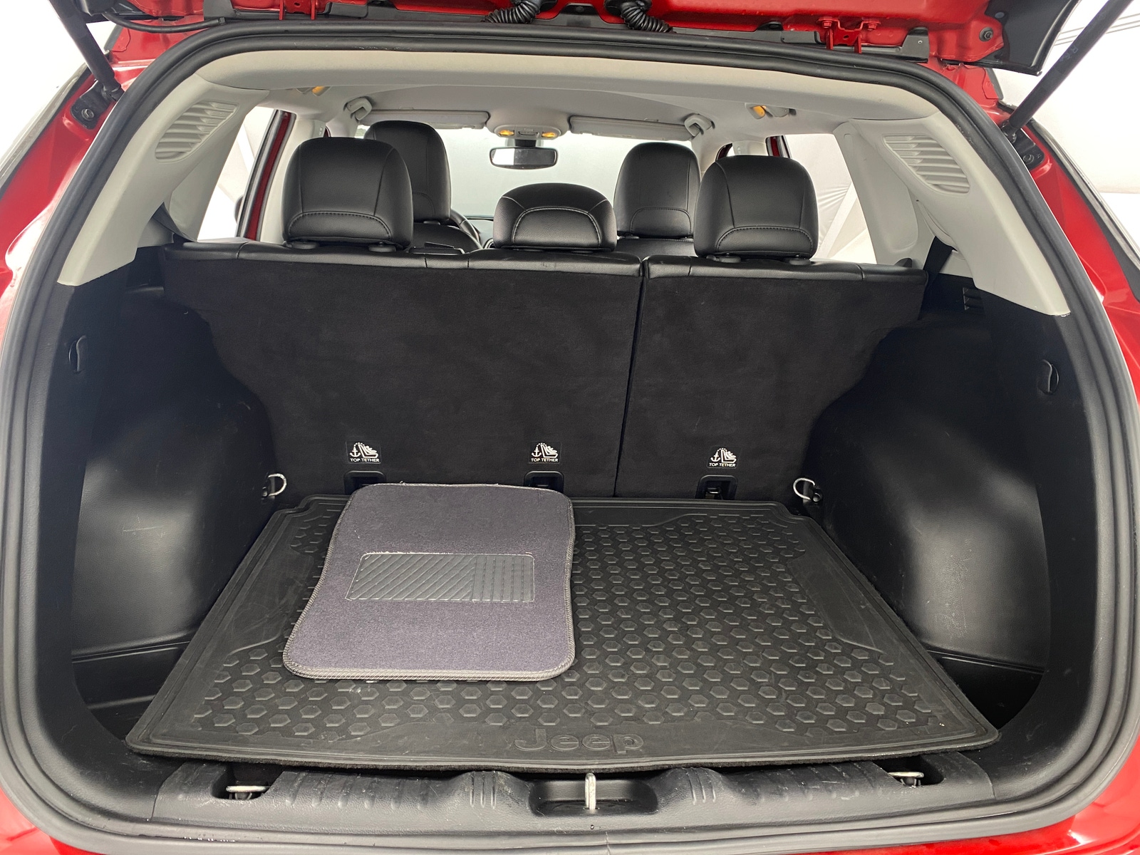 Thumbnail: 2018 Jeep Compass - 6