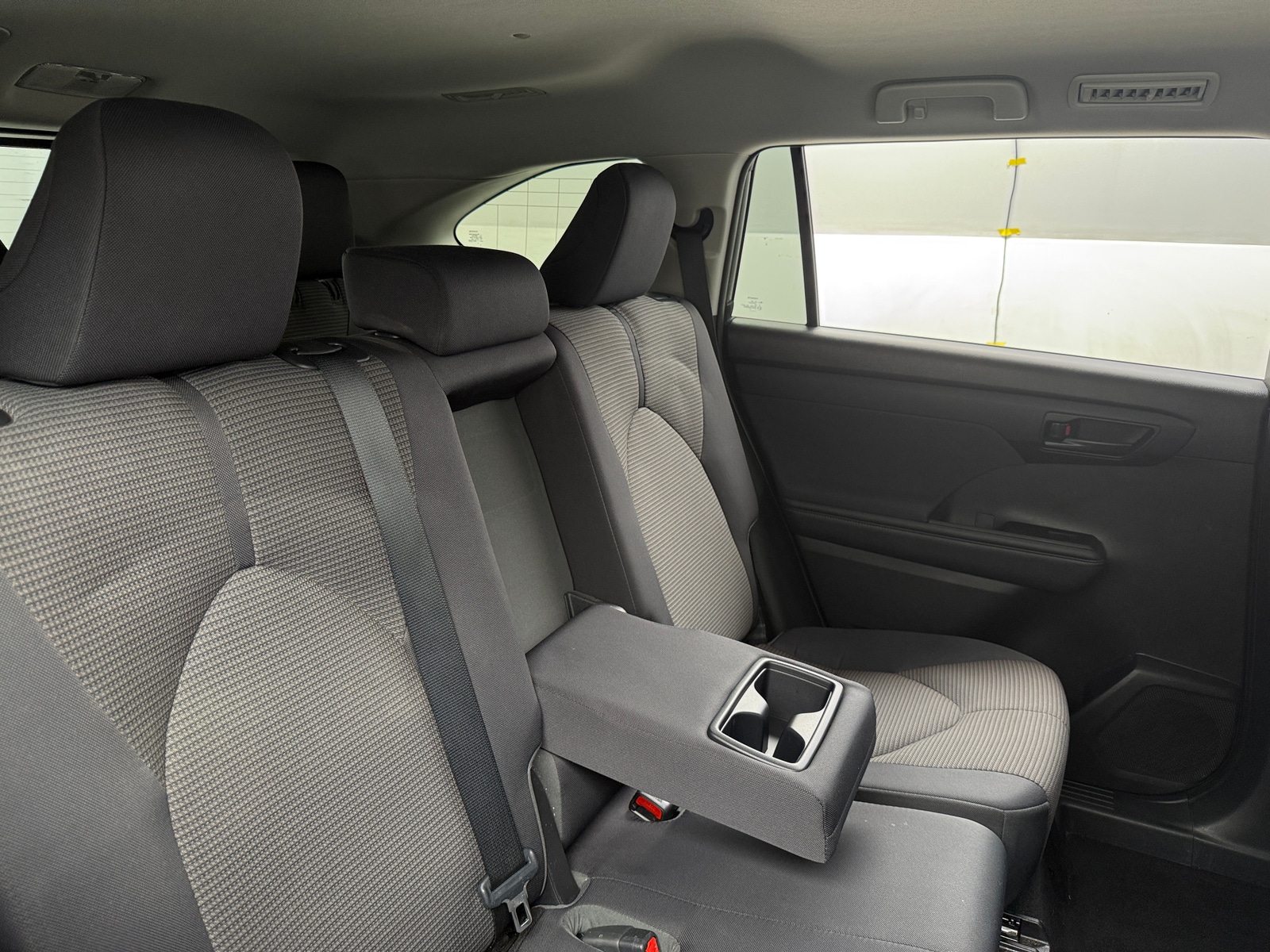 Thumbnail: 2021 Toyota Highlander - 6