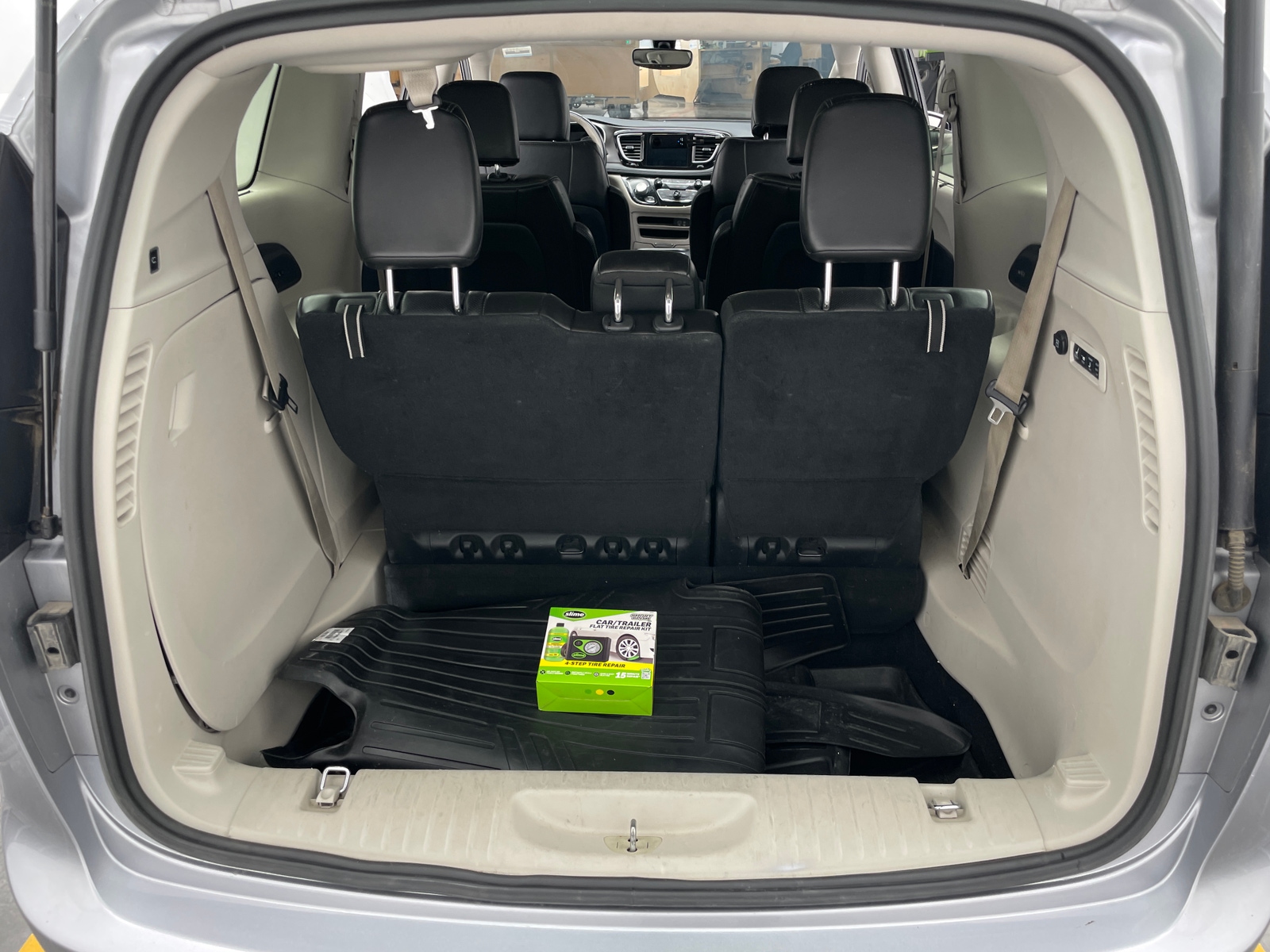 Thumbnail: 2019 Chrysler Pacifica - 6