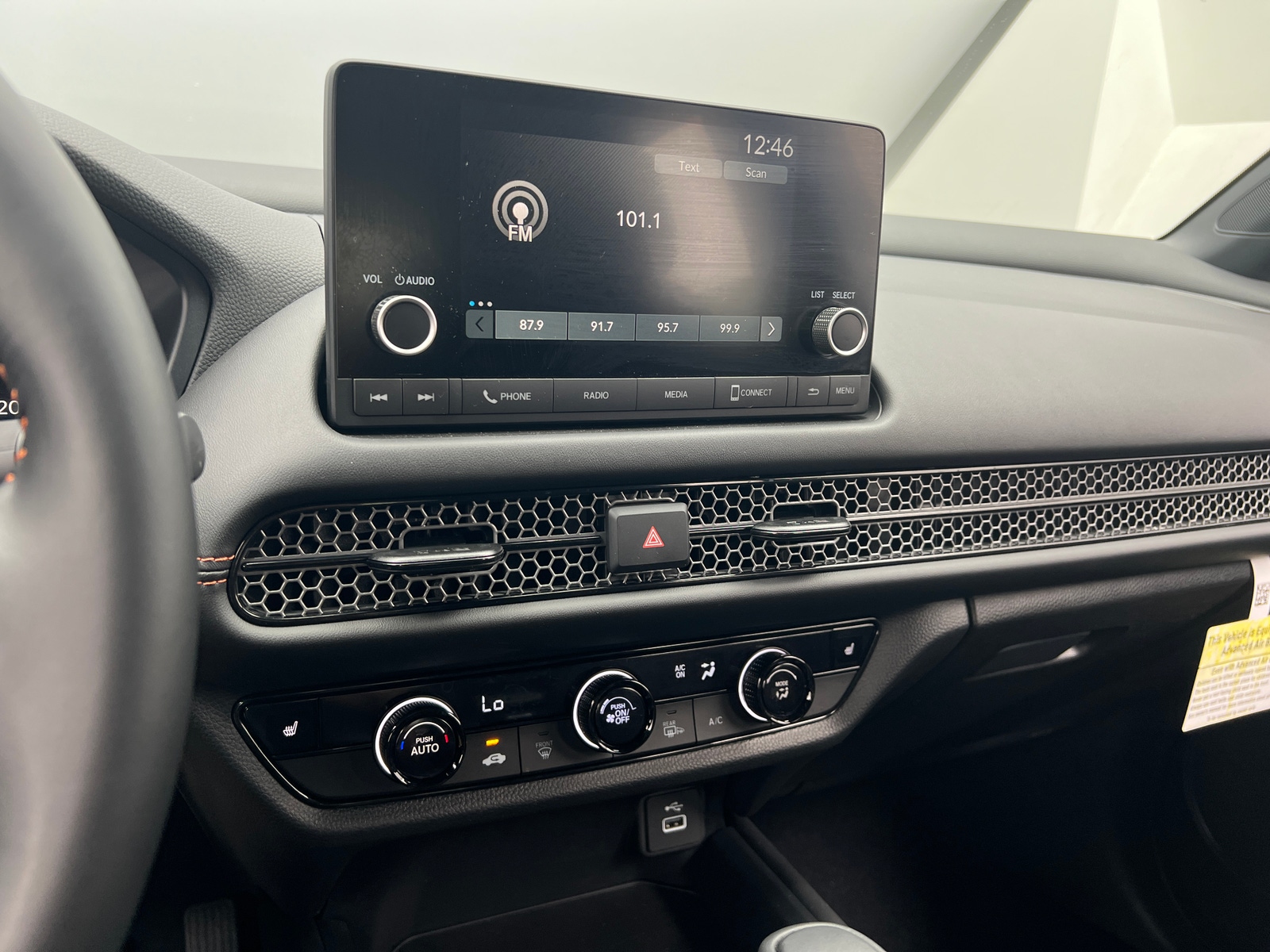 Thumbnail: 2025 Honda HR-V - 4