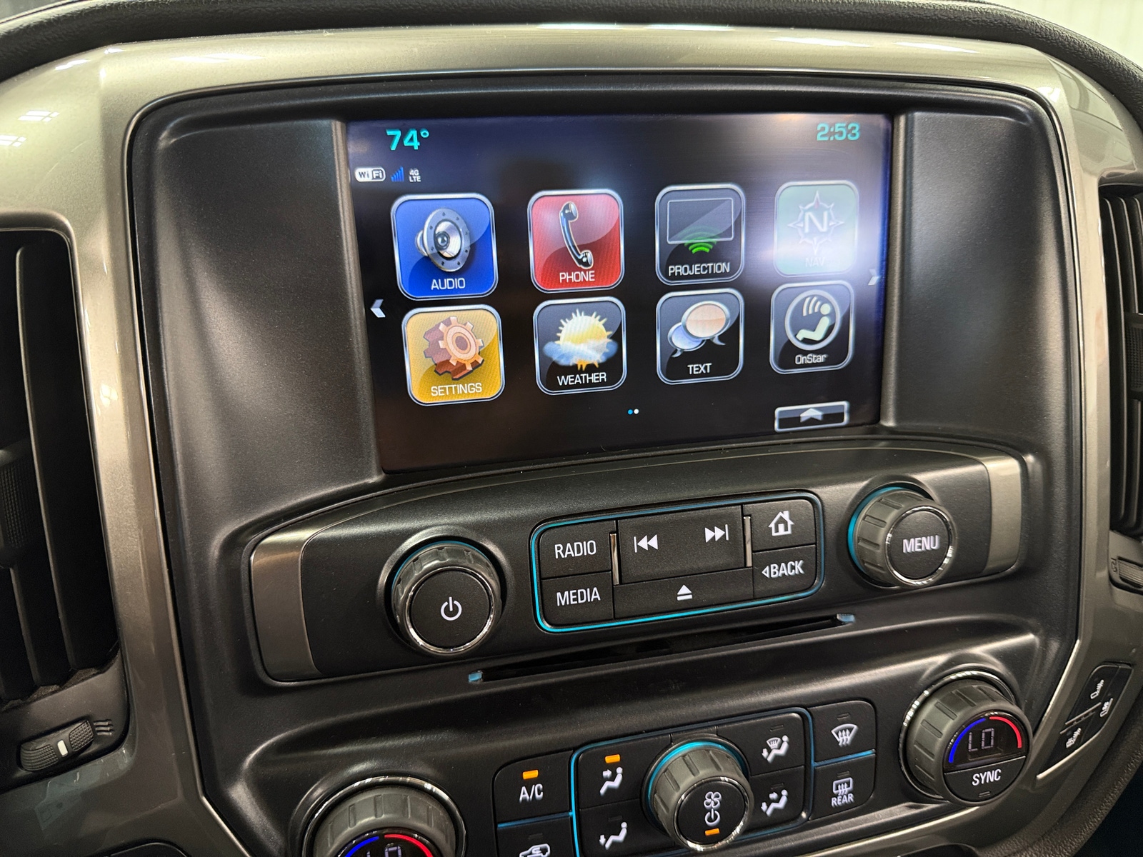 Thumbnail: 2018 Chevrolet Silverado 1500 - 3