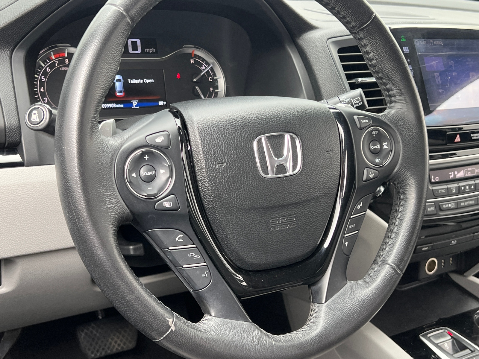 Thumbnail: 2016 Honda Pilot - 4