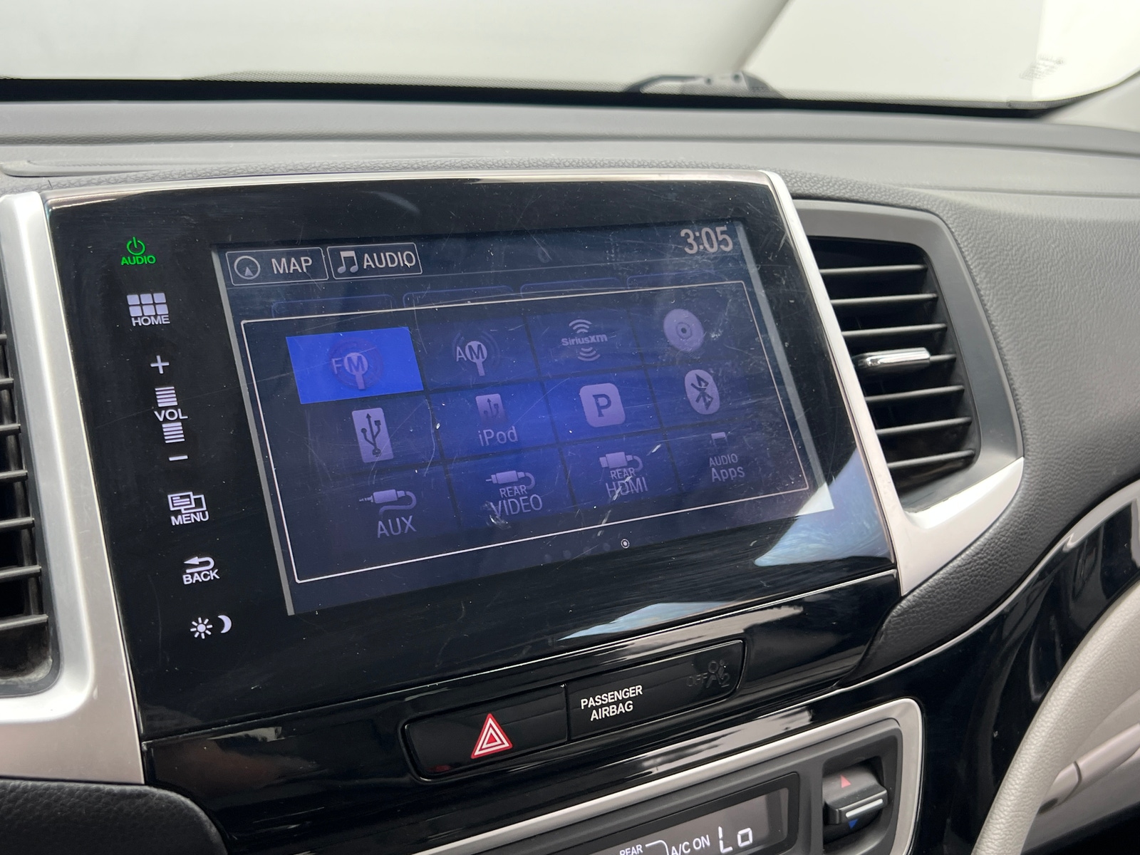 Thumbnail: 2016 Honda Pilot - 3