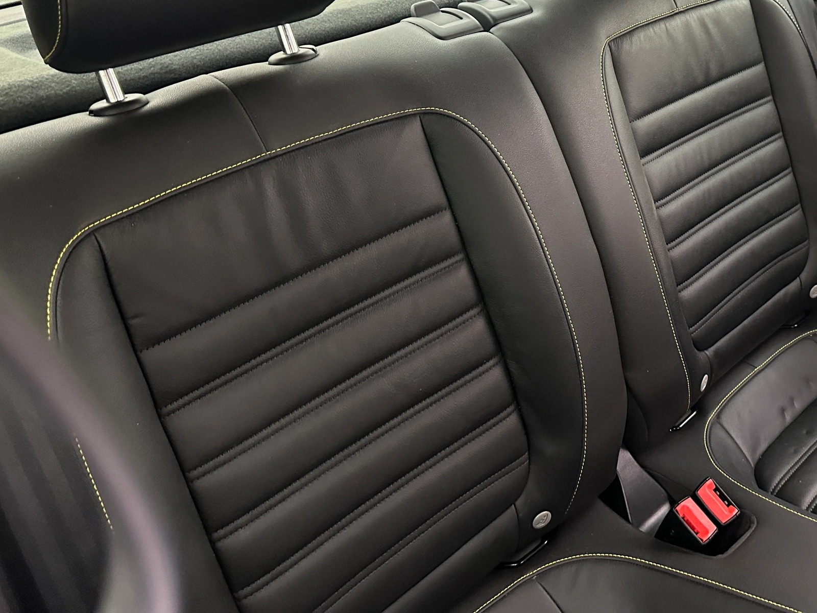 Thumbnail: 2014 Volkswagen Beetle - 6