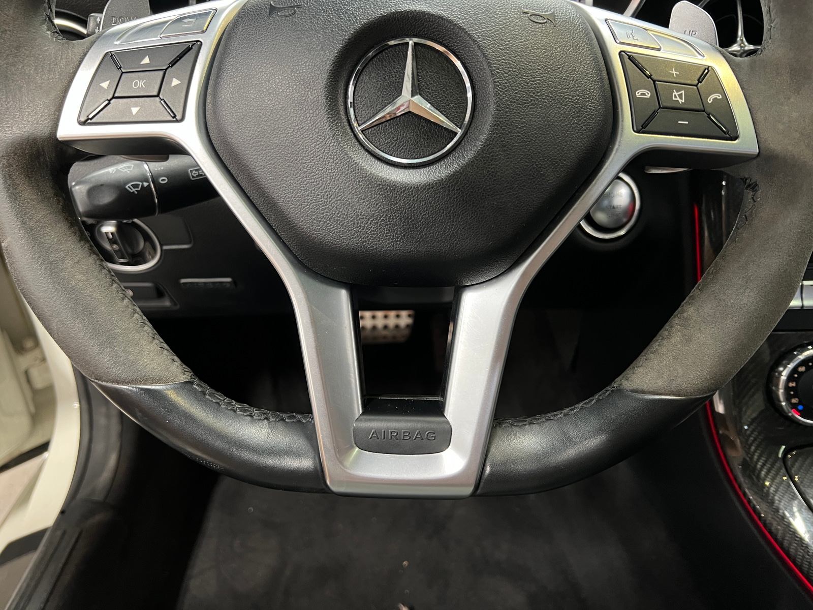 Thumbnail: 2012 Mercedes-Benz SLK - 4