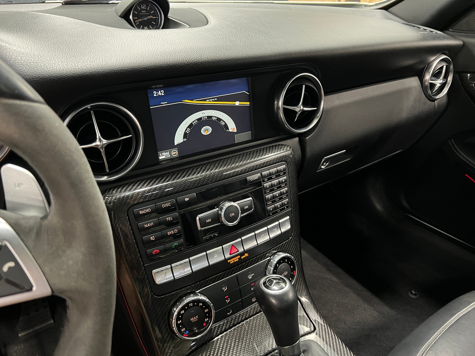 Thumbnail: 2012 Mercedes-Benz SLK - 3