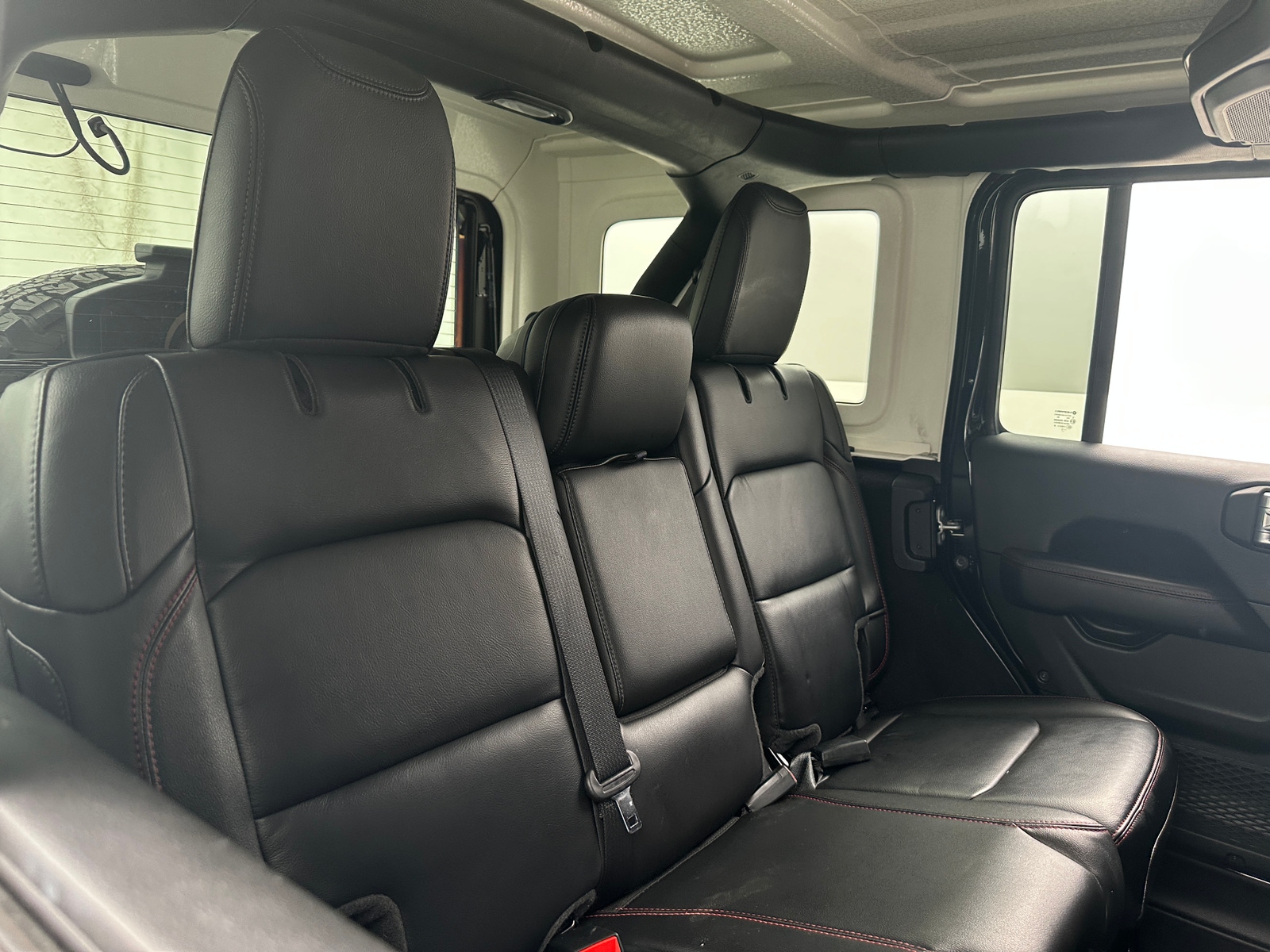Thumbnail: 2022 Jeep Wrangler - 6