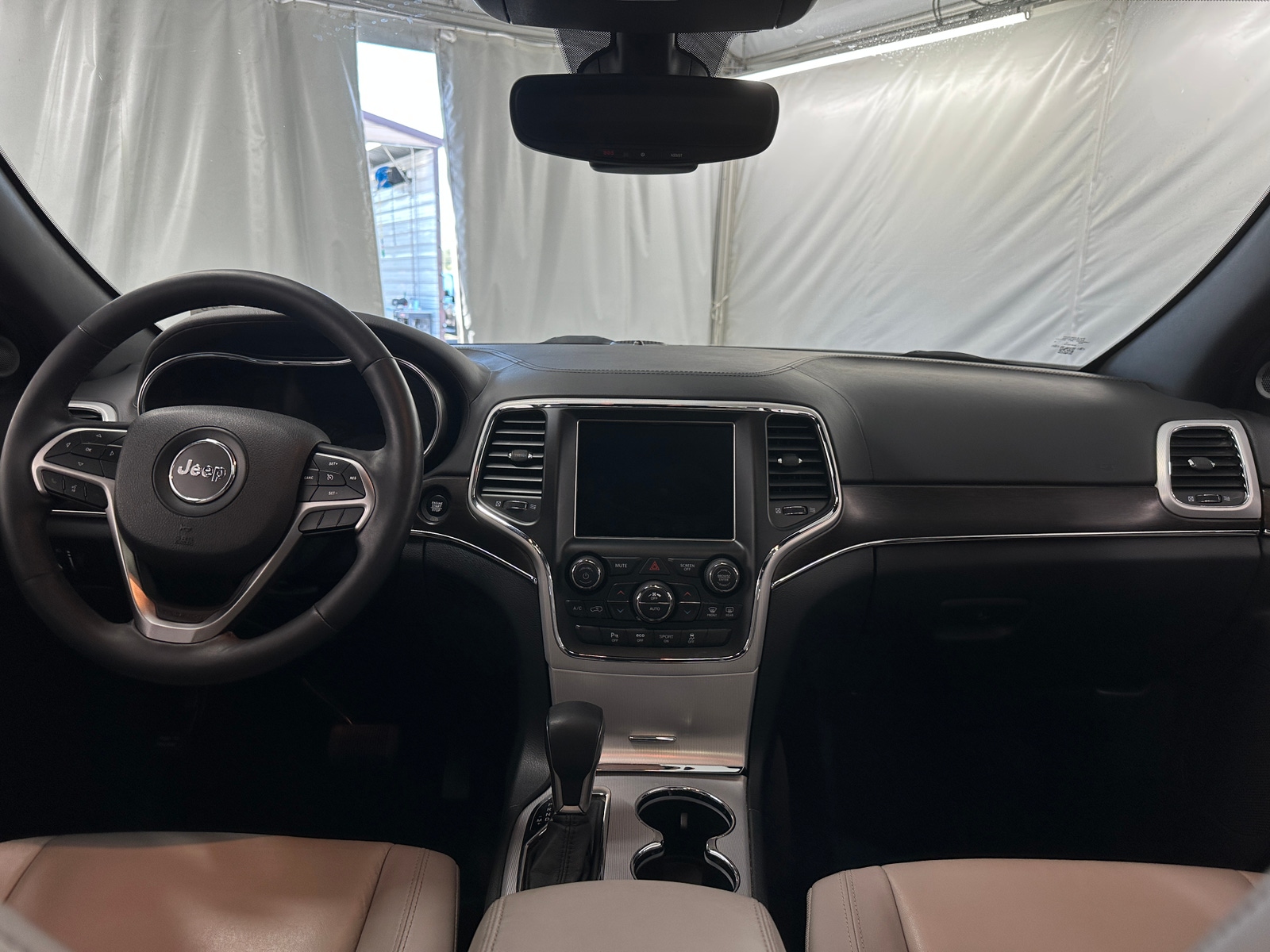 Thumbnail: 2018 Jeep Grand Cherokee - 2