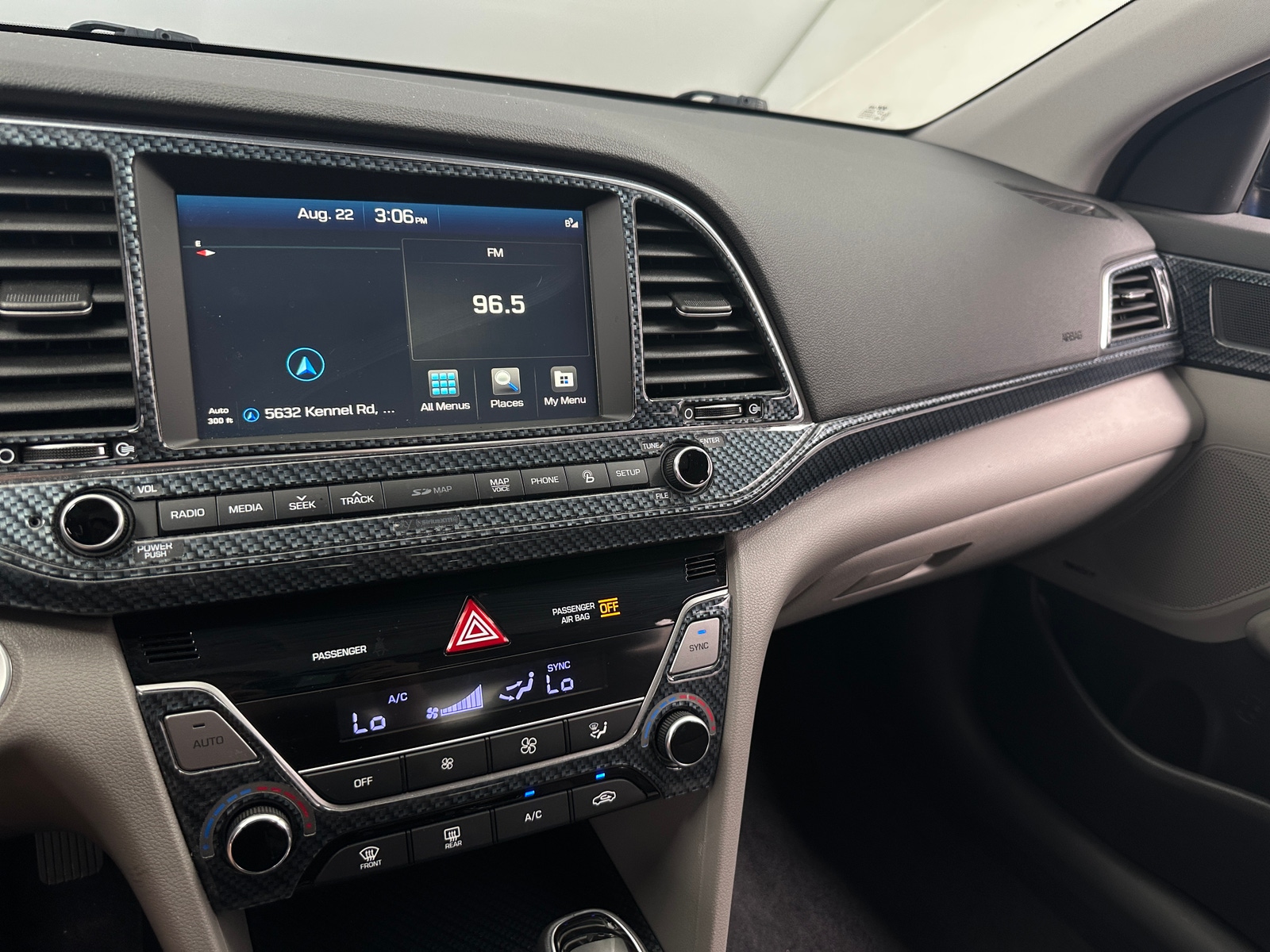 Thumbnail: 2017 Hyundai Elantra - 3