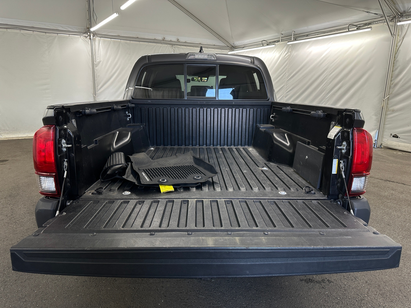 Thumbnail: 2021 Toyota Tacoma - 7