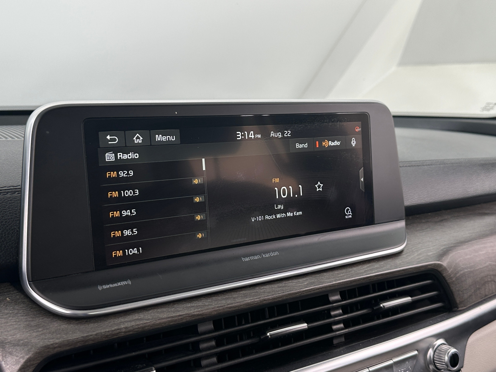 Thumbnail: 2020 Kia Telluride - 3