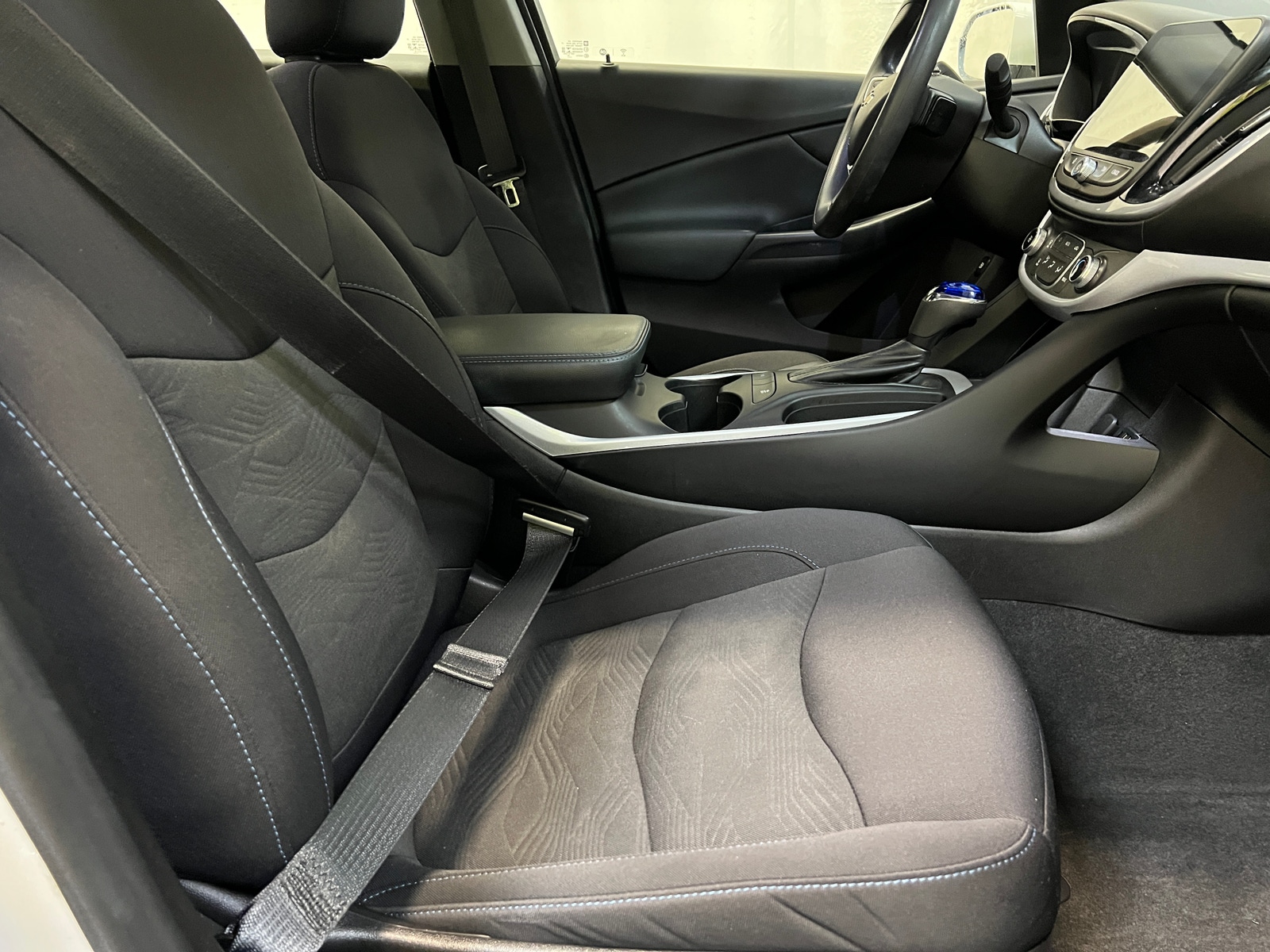 Thumbnail: 2019 Chevrolet Volt - 2