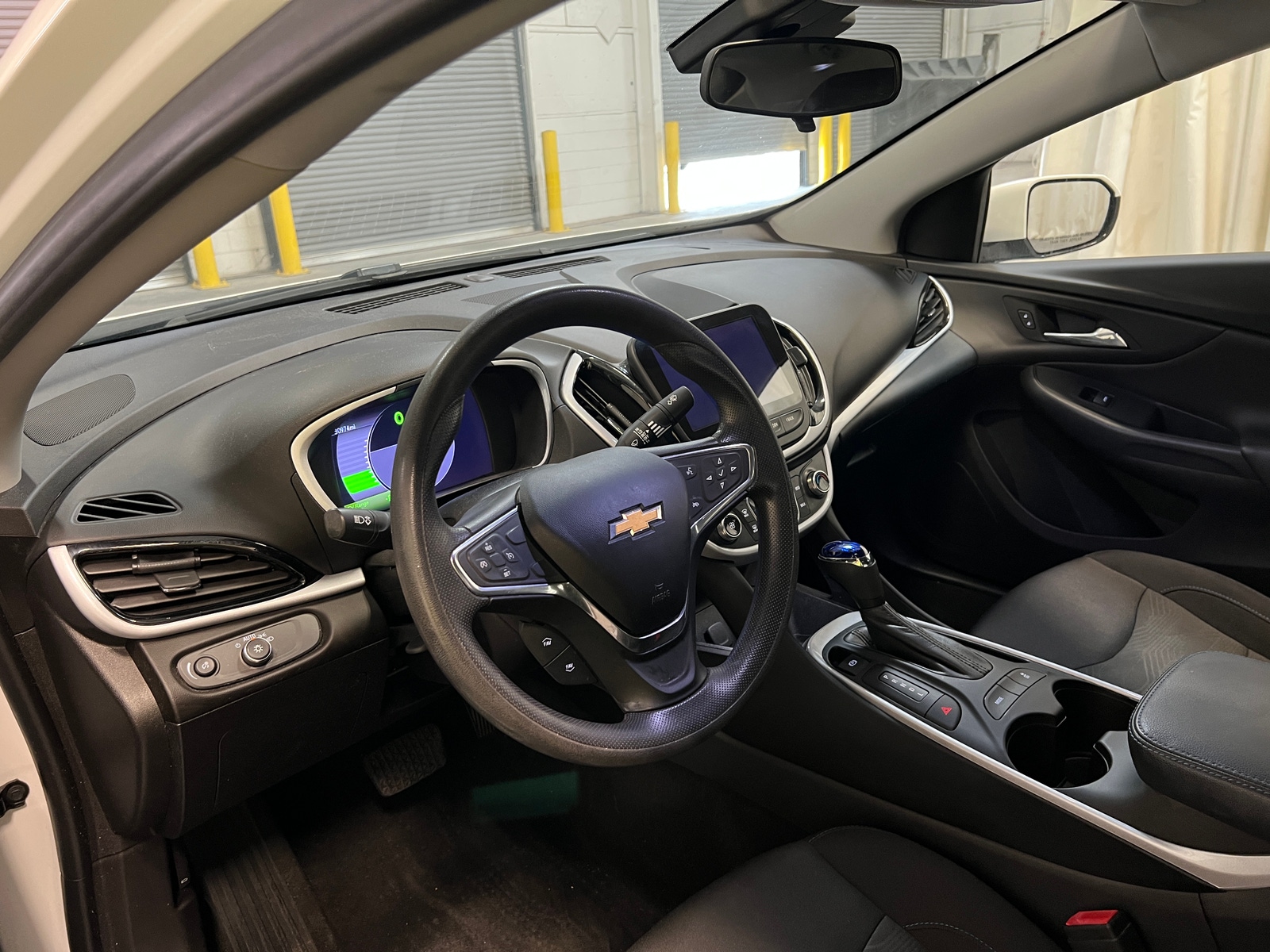 Thumbnail: 2019 Chevrolet Volt - 3