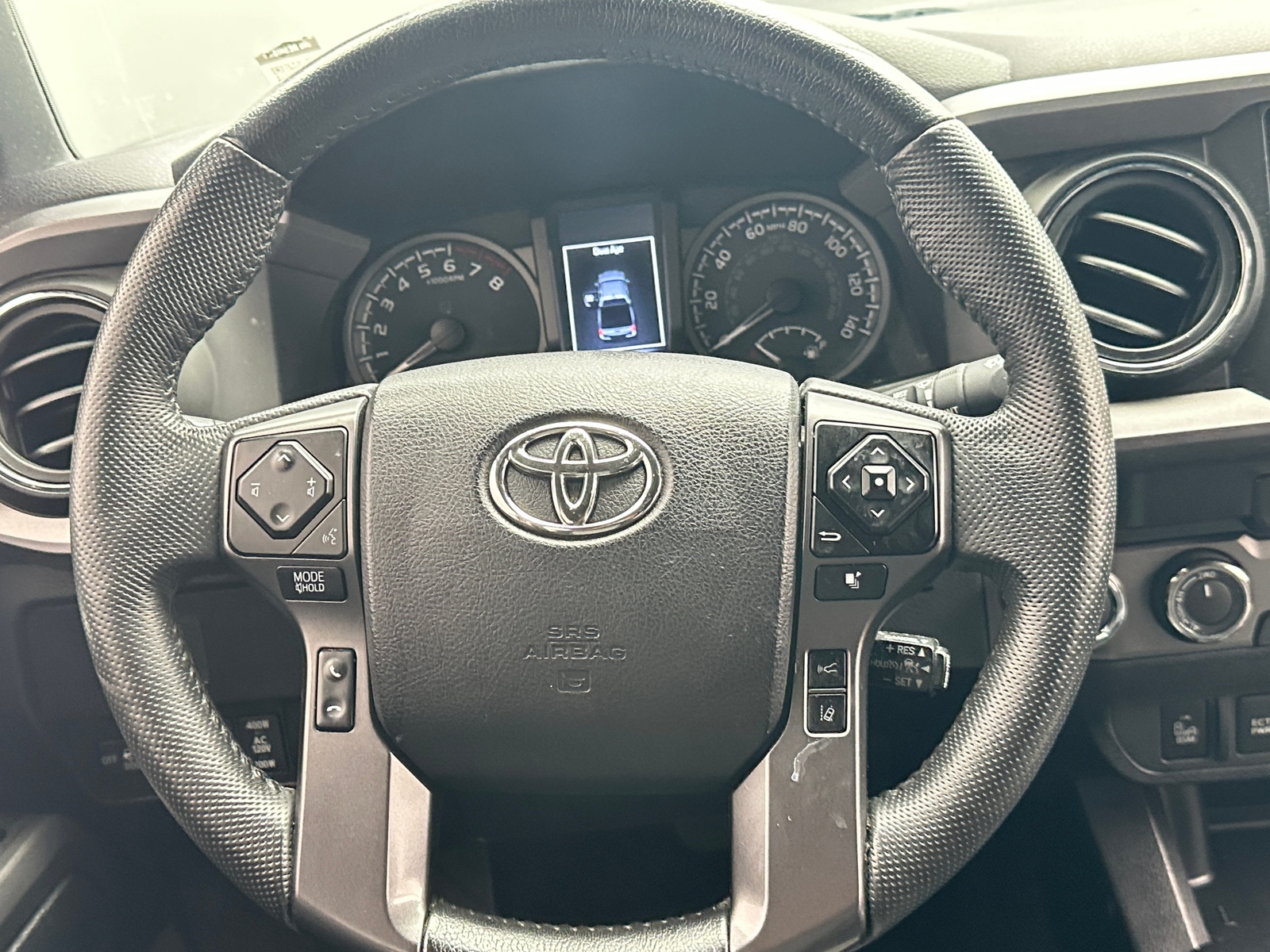 Thumbnail: 2022 Toyota Tacoma - 5