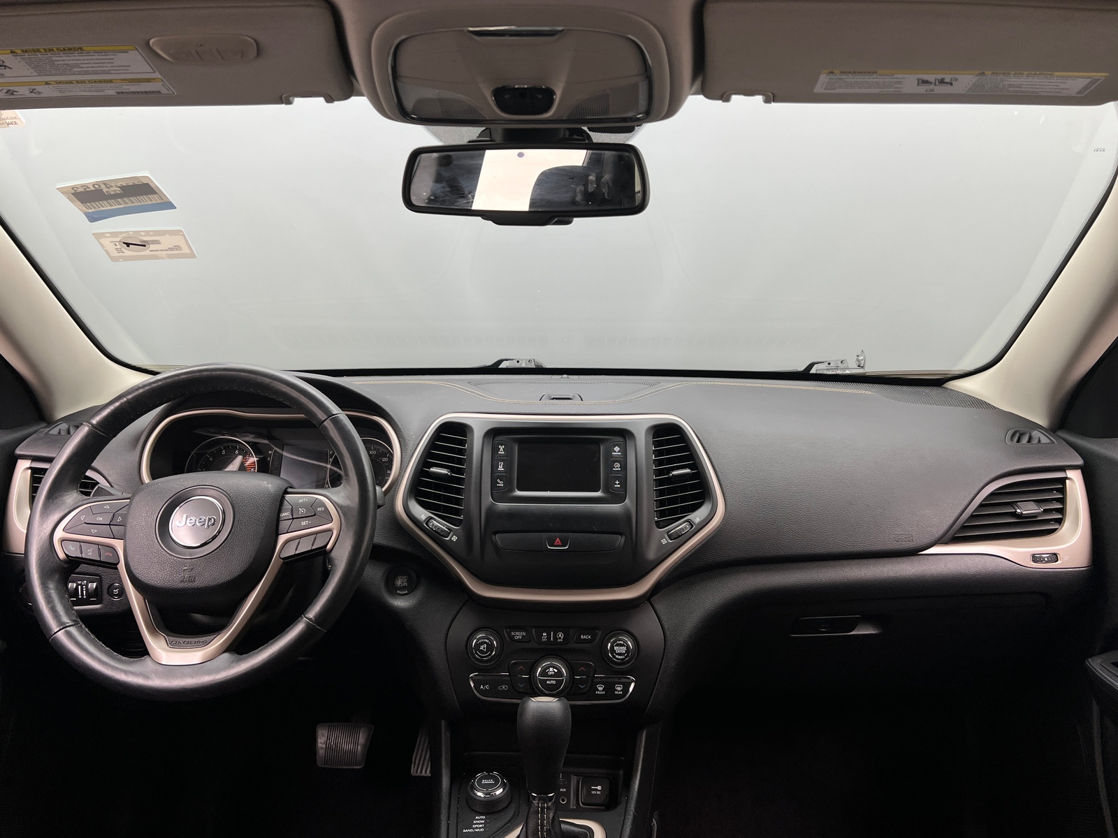 Thumbnail: 2016 Jeep Cherokee - 3