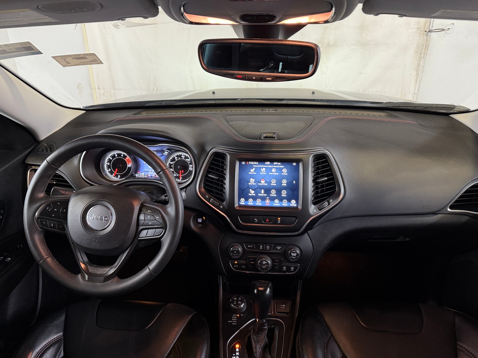 Thumbnail: 2022 Jeep Cherokee - 2