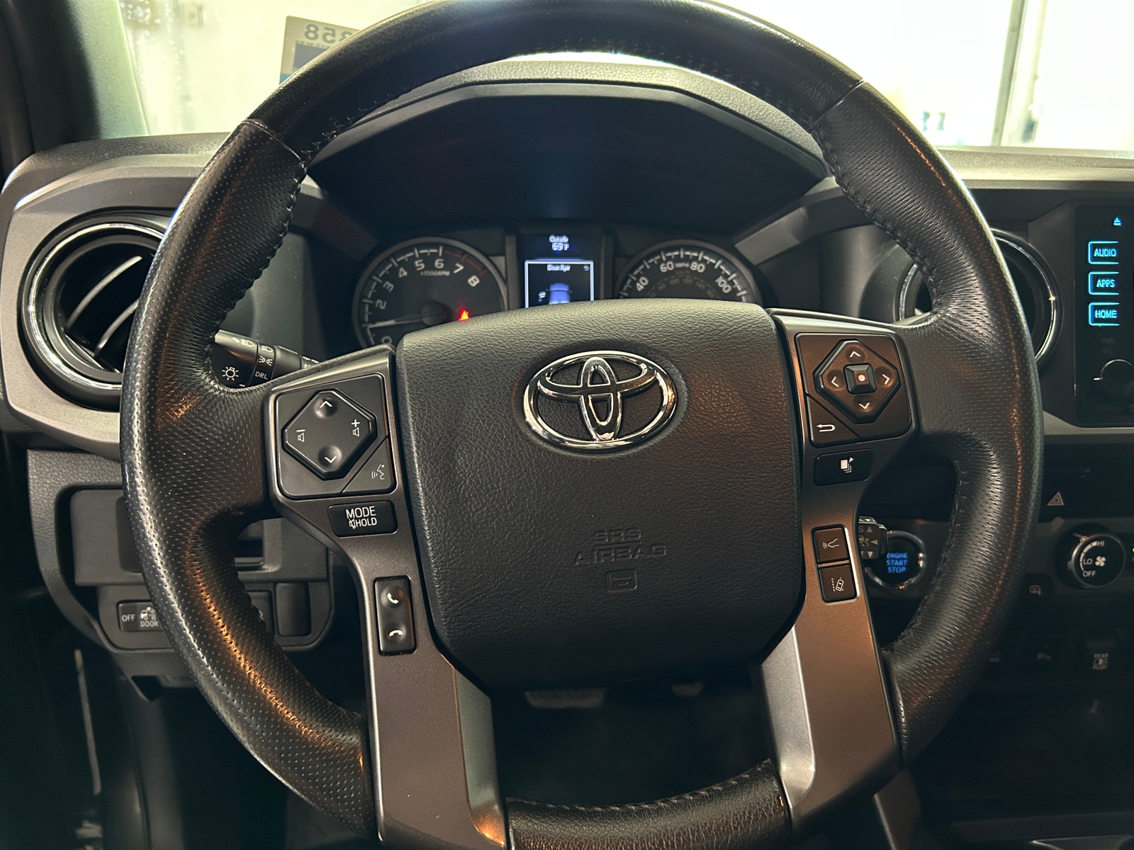 Thumbnail: 2019 Toyota Tacoma - 5