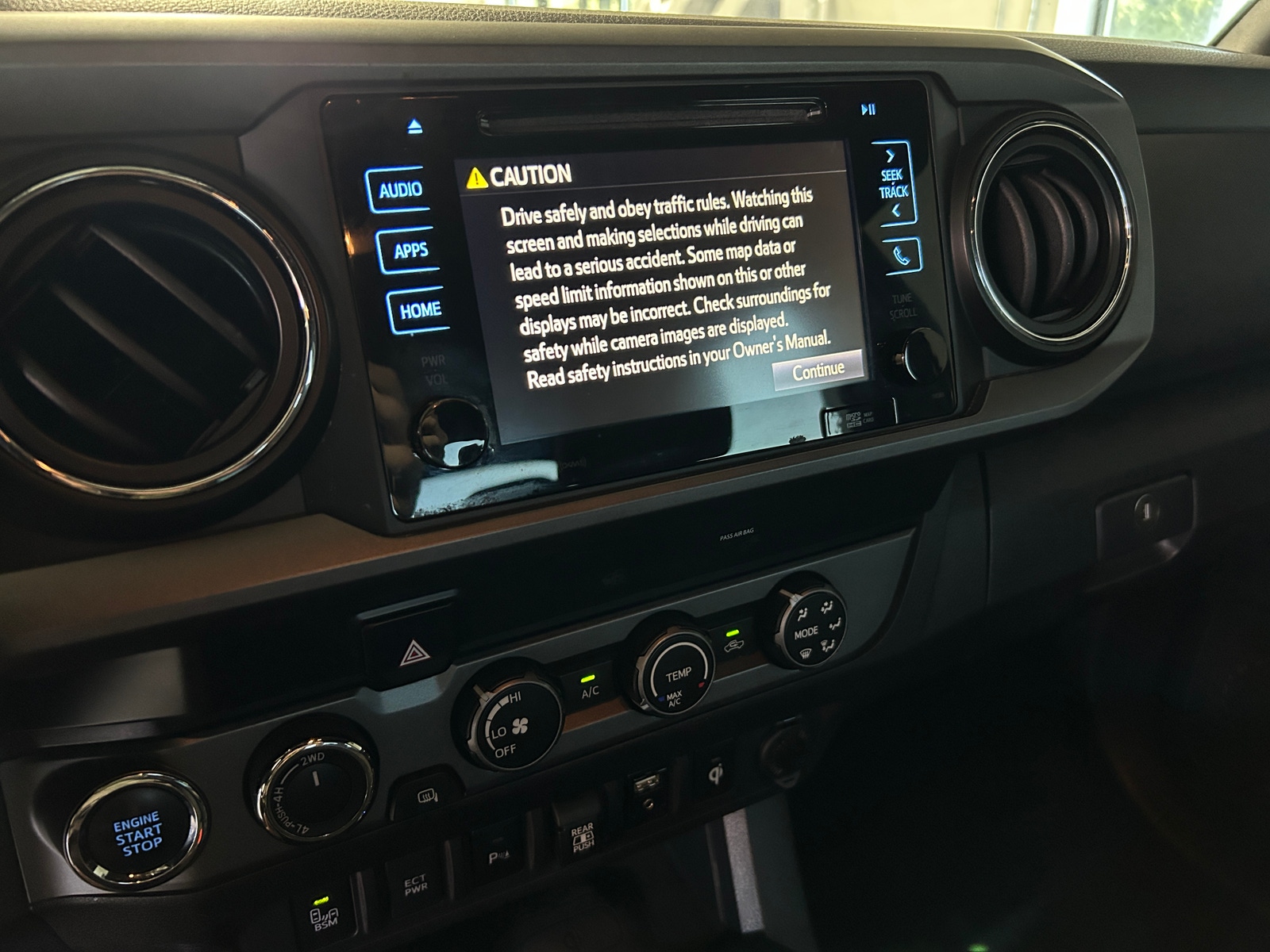Thumbnail: 2019 Toyota Tacoma - 4