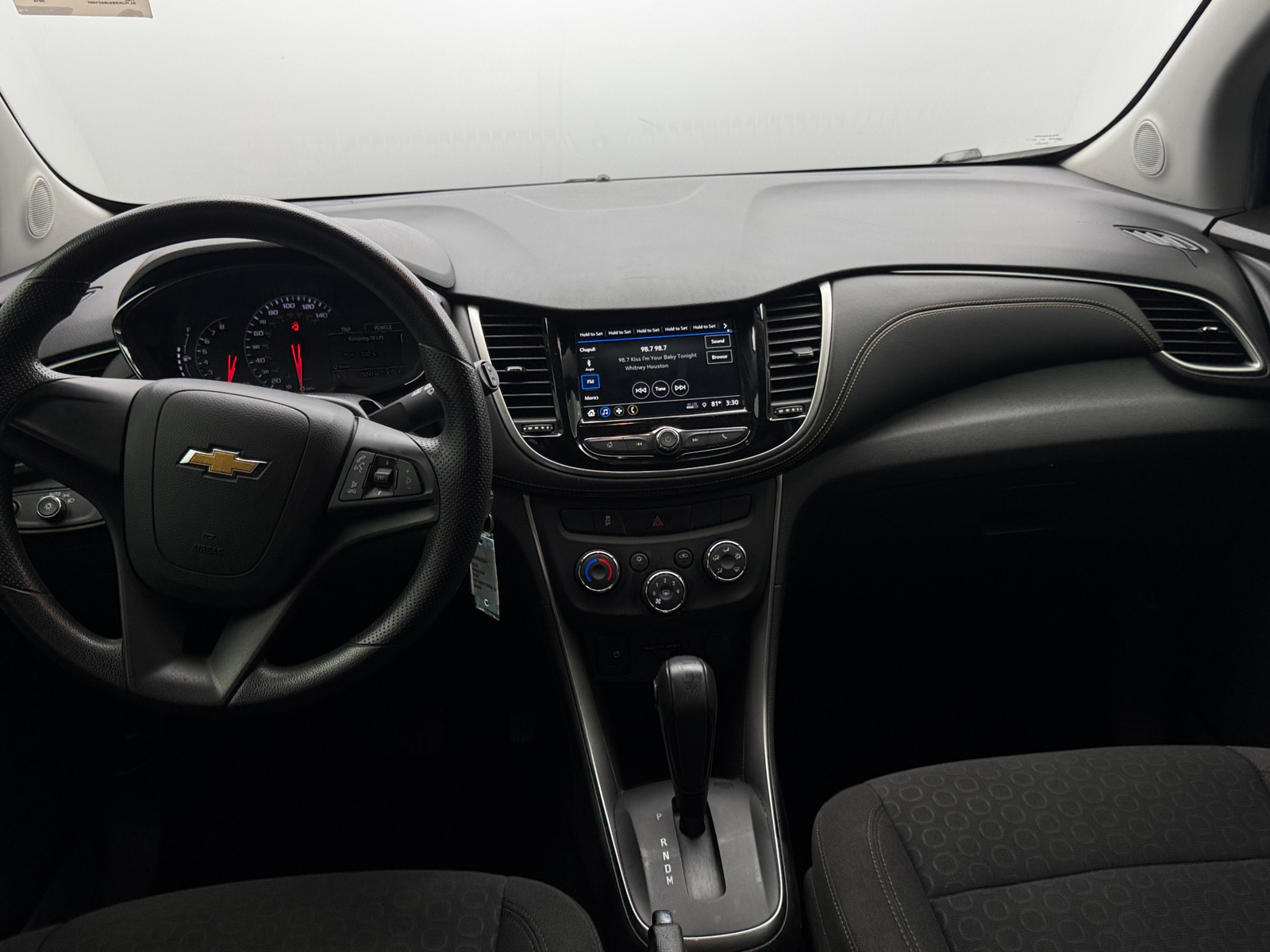 Thumbnail: 2018 Chevrolet Trax - 3