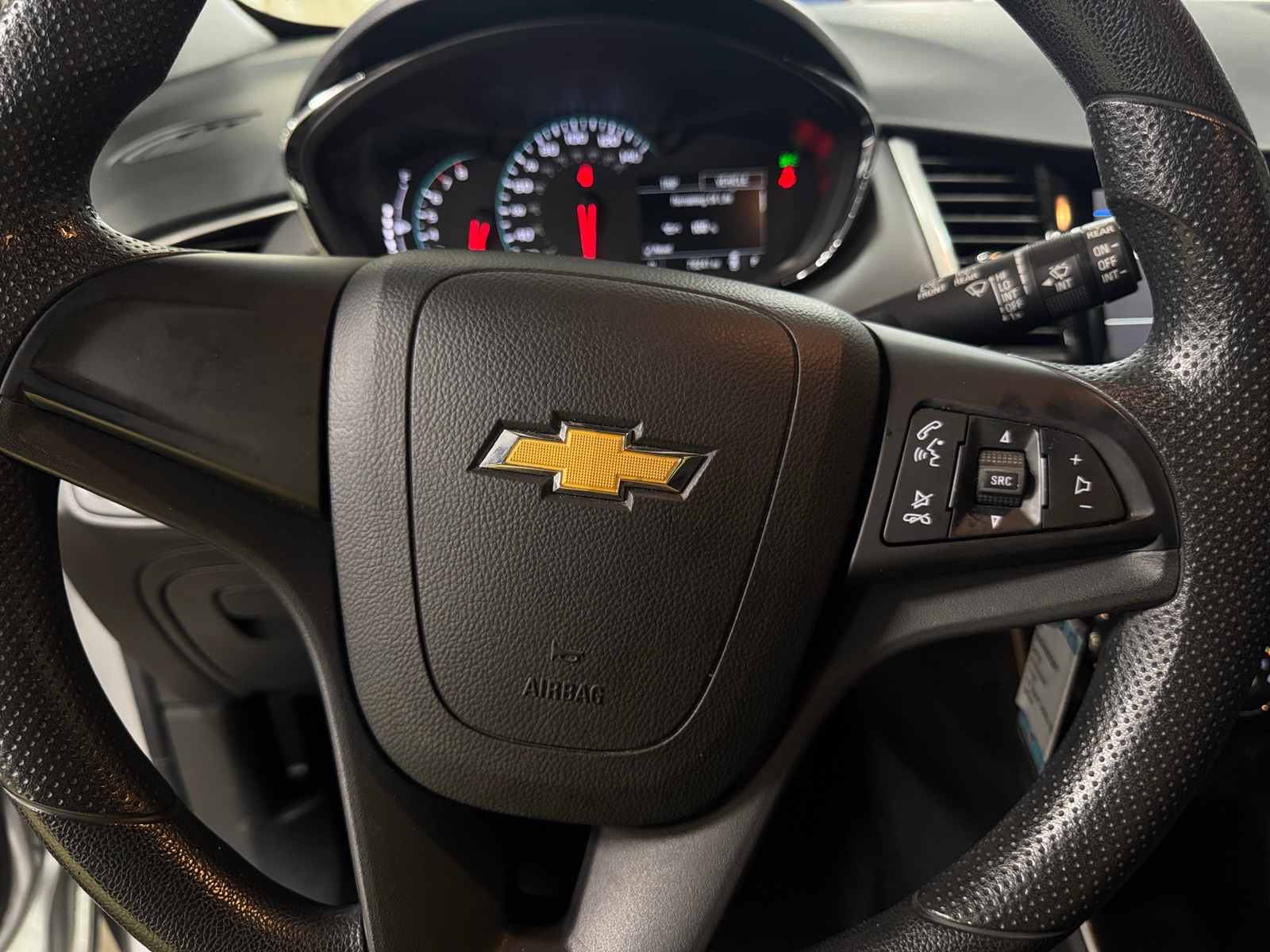 Thumbnail: 2018 Chevrolet Trax - 5