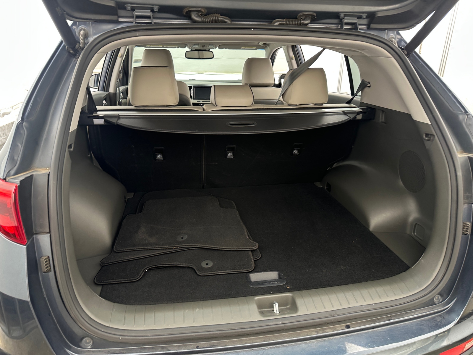 Thumbnail: 2019 Kia Sportage - 6