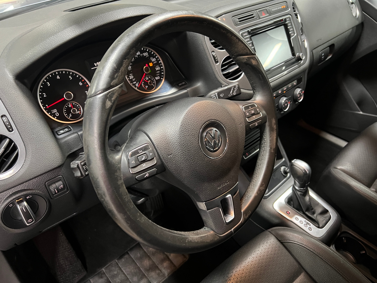 Thumbnail: 2017 Volkswagen Tiguan - 5